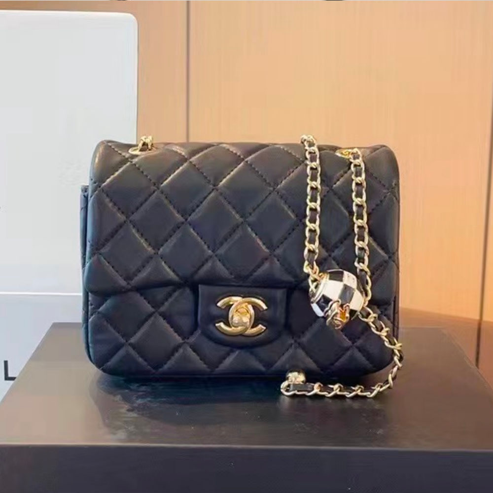 Chanel   Quilted Enamel CC Pearl Crush Mini Flap Black(Replica)