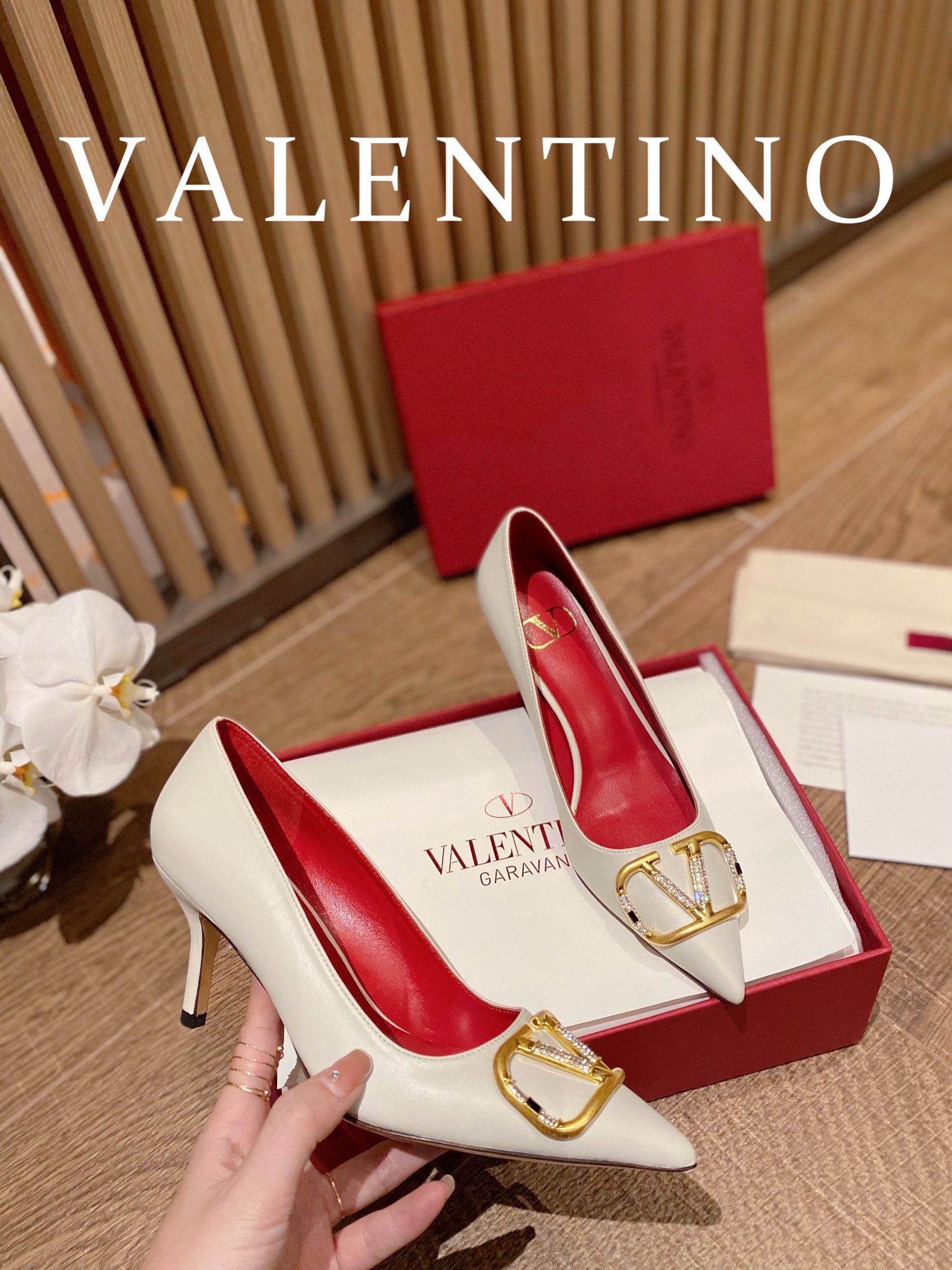 TOP VALENTINO V Bronze High Heels - White