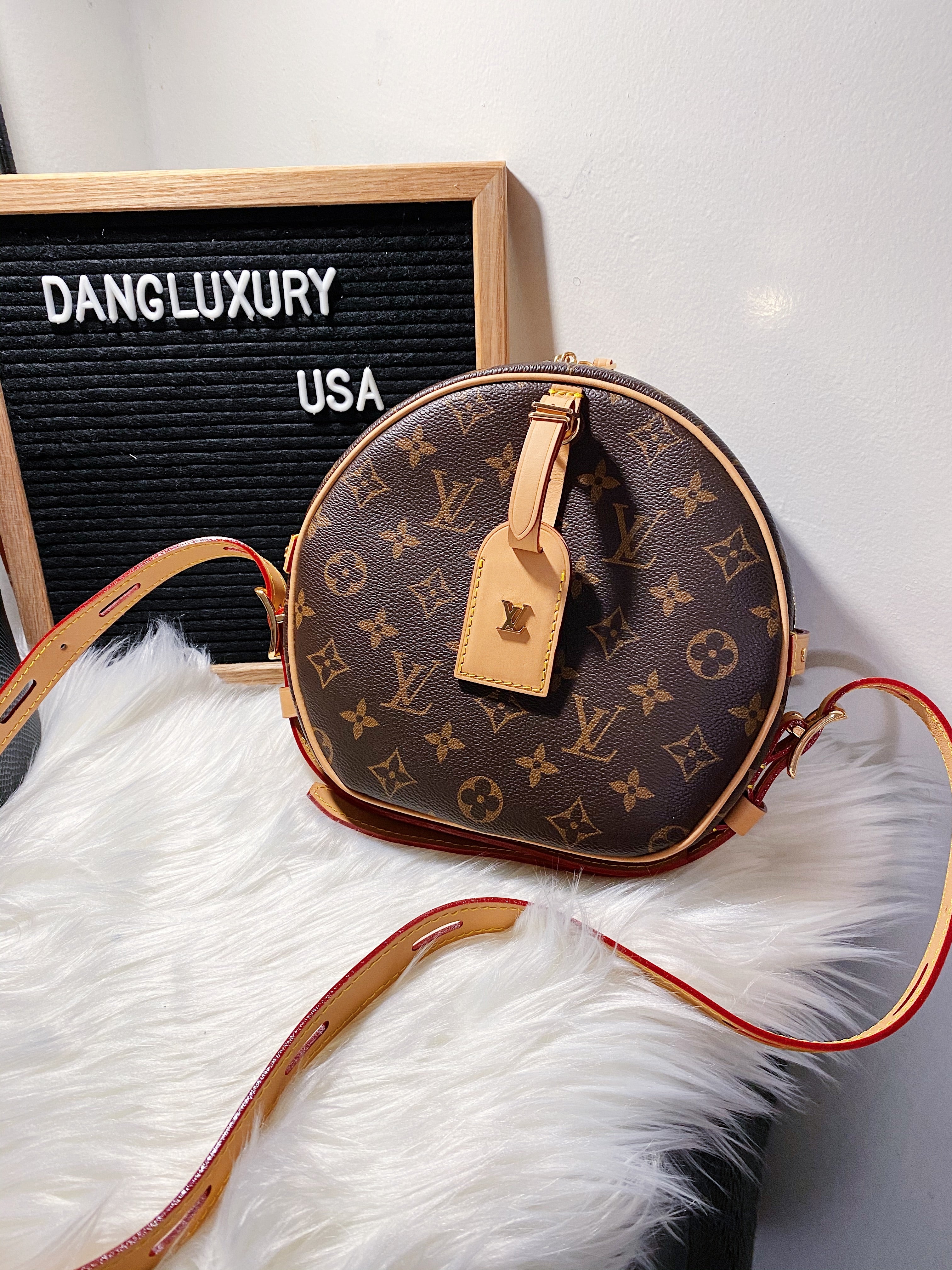 TOP Louis Vuitton LV  Boite Chapeau Souple MM 20.0 x 22.5 x 8.0 cm-Brown