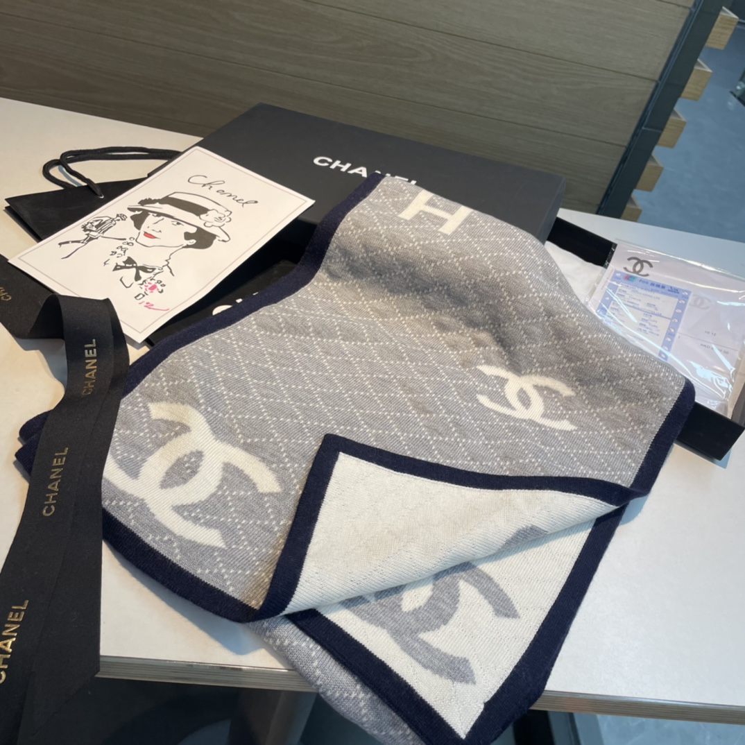TOP CHANEL Cashmere Shawl Scarf 30x180 cm - Blue & White