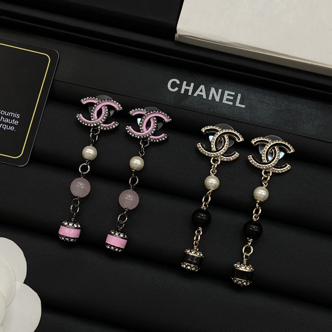 TOP CHANEL  Earrings - 2 Colors