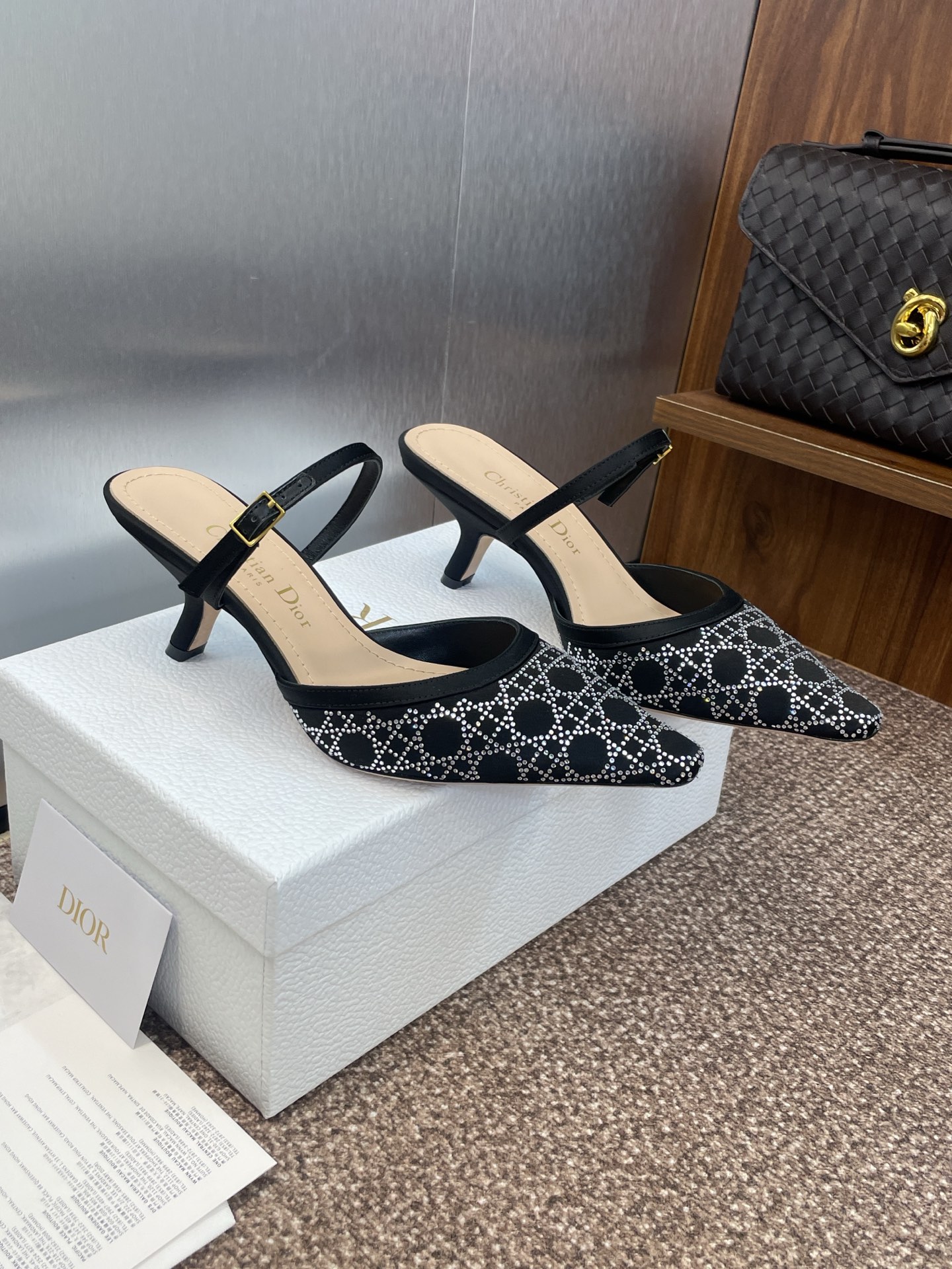 TOP Christian Dior Capture CD 6.5/9.5cm Heels Sandals - 2 Color