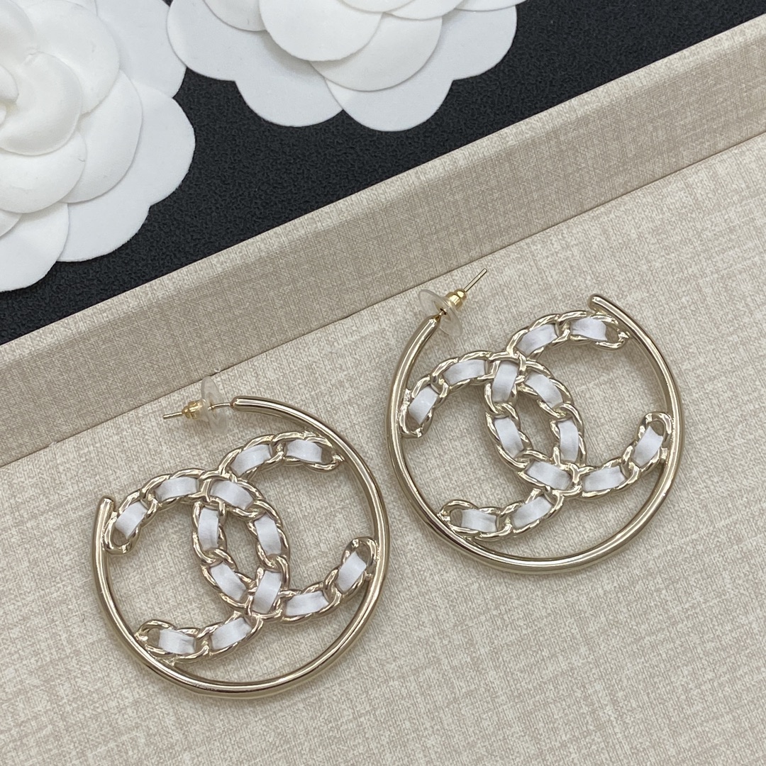 TOP CHANEL Earrings - 2 Color