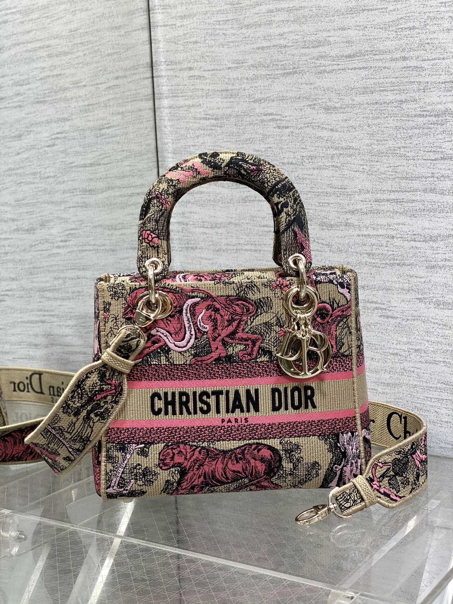 TOP Christian Dior Lady Dior Bag 24*11*20cm -2 Colors