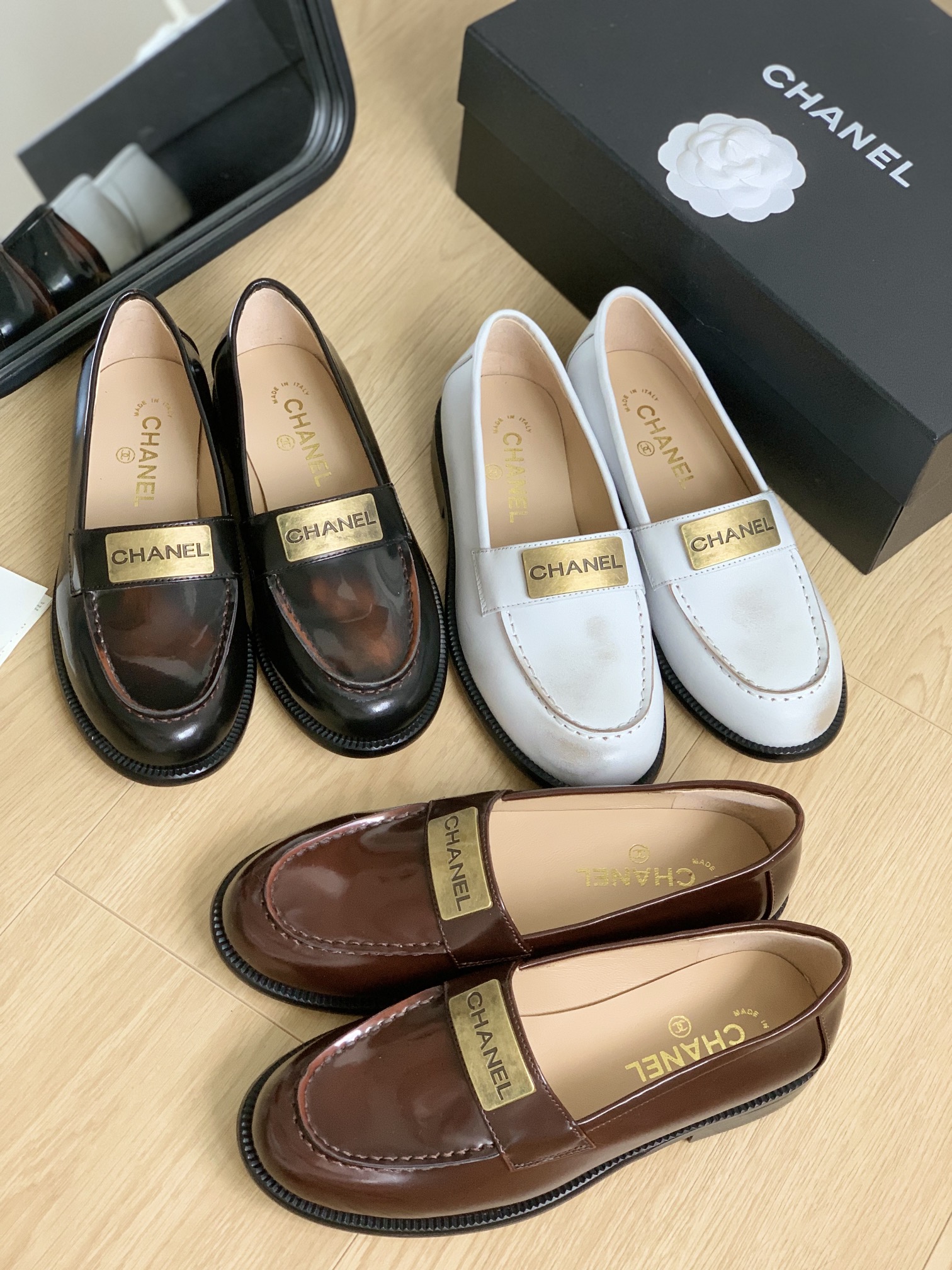 TOP CHANEL Classic Middle Single Shoes - 3 Colors