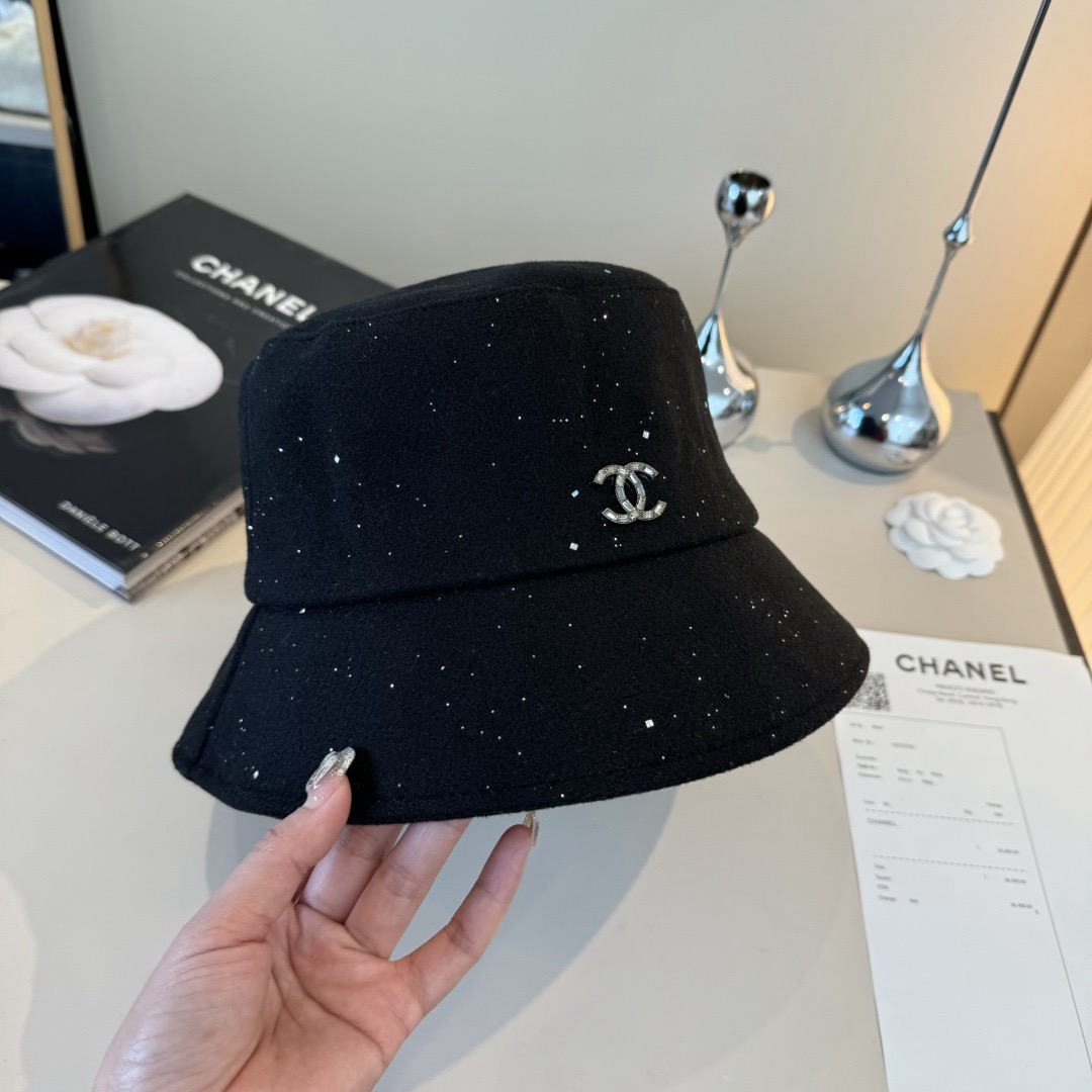 TOP CHANEL Fisherman's Hat - Black