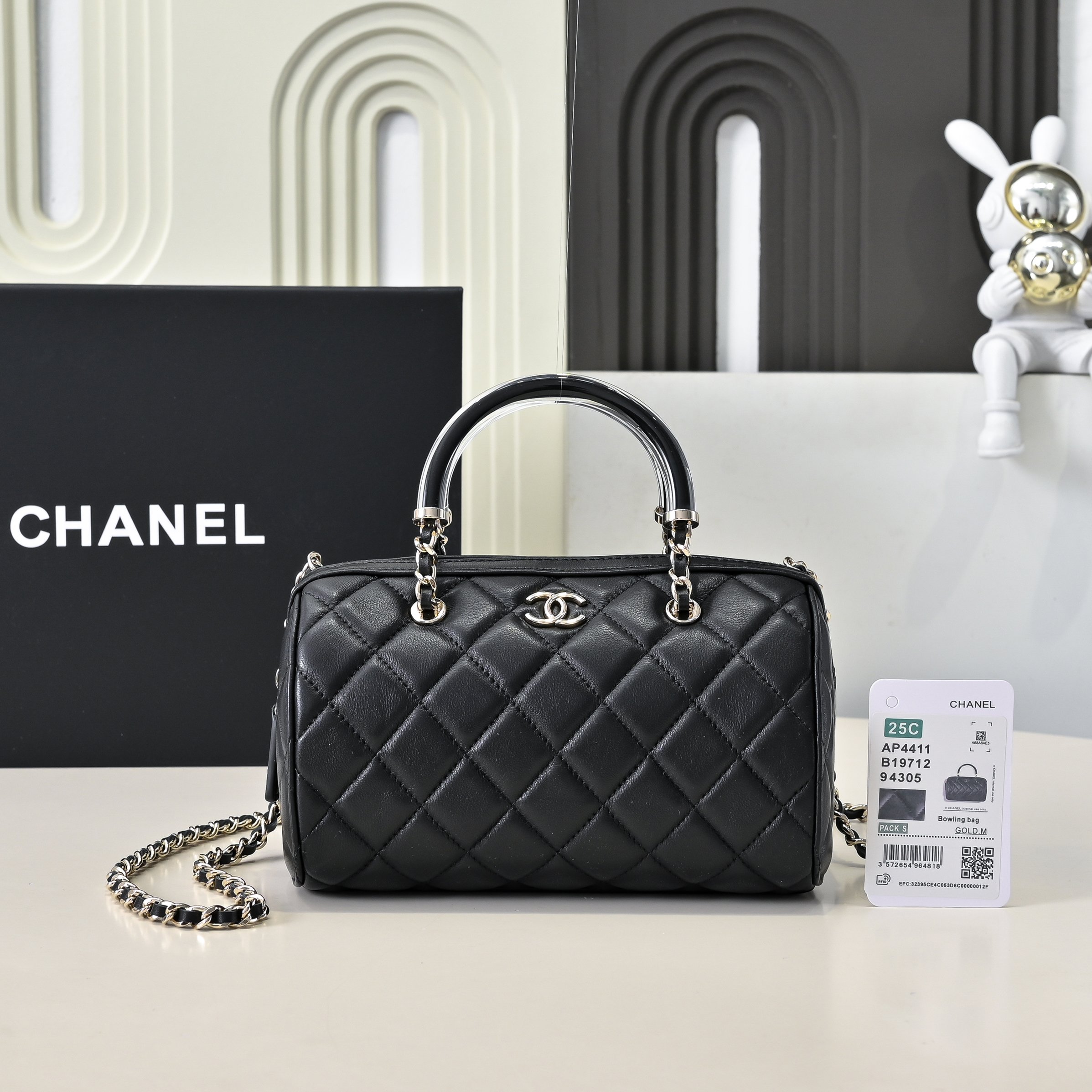 TOP CHANEL Boston Bag 18.5x11.5x11cm - Black