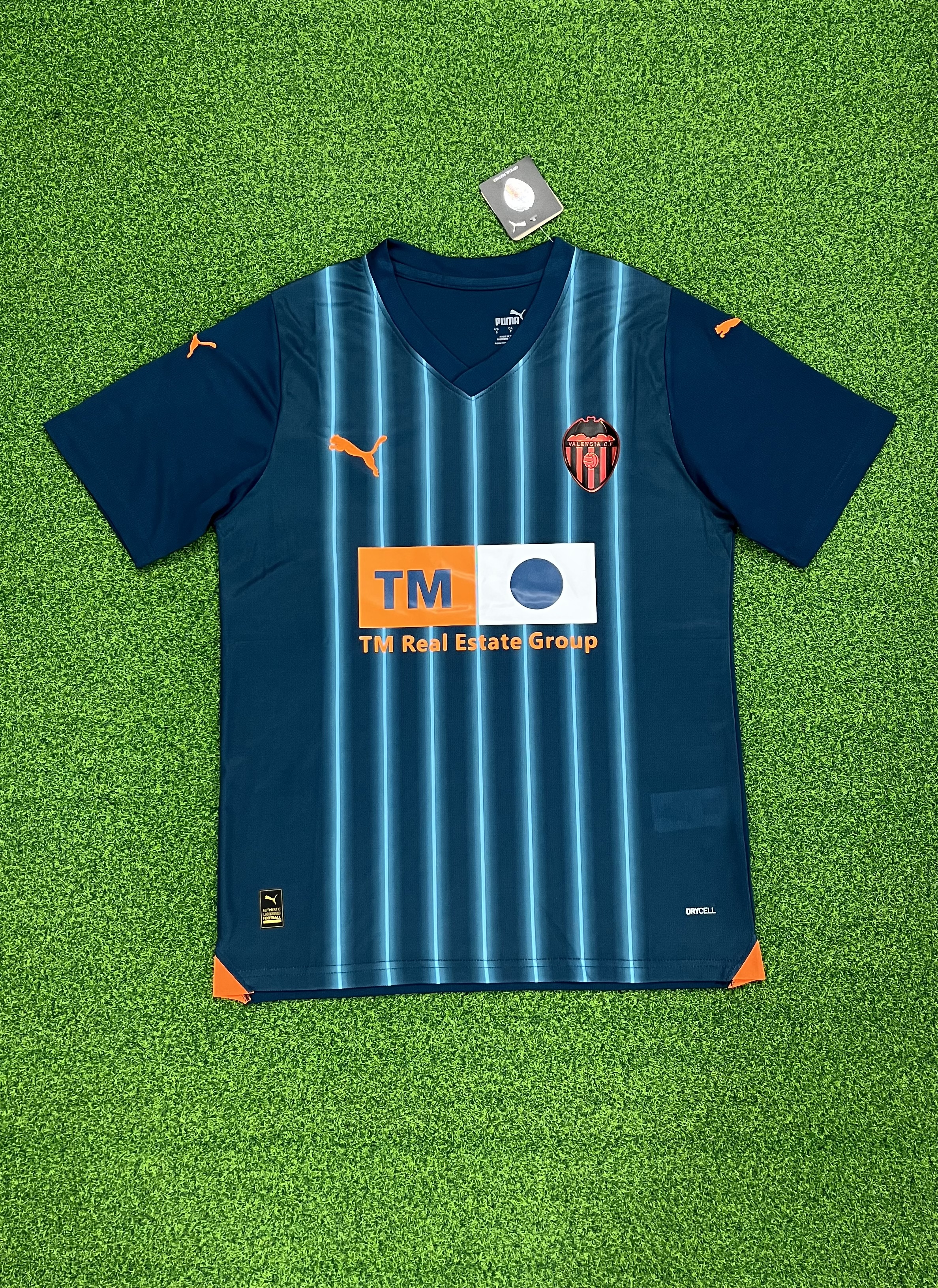 2425 Valencia Away jersey.Player embroidery version