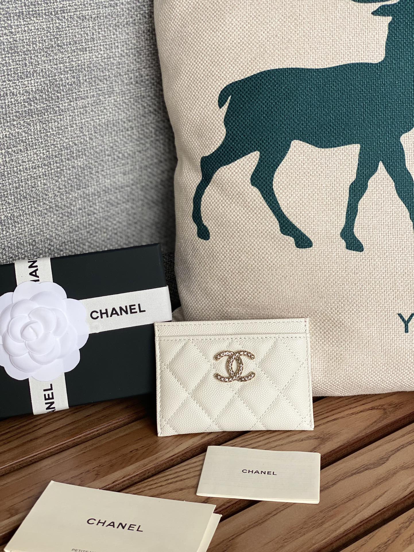 TOP CHANEL Card Package 10*19.5*2.5cm - 4 Color