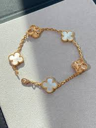 TOP Van Cleef & Arpels VCA  Bracelet - 2 Colors