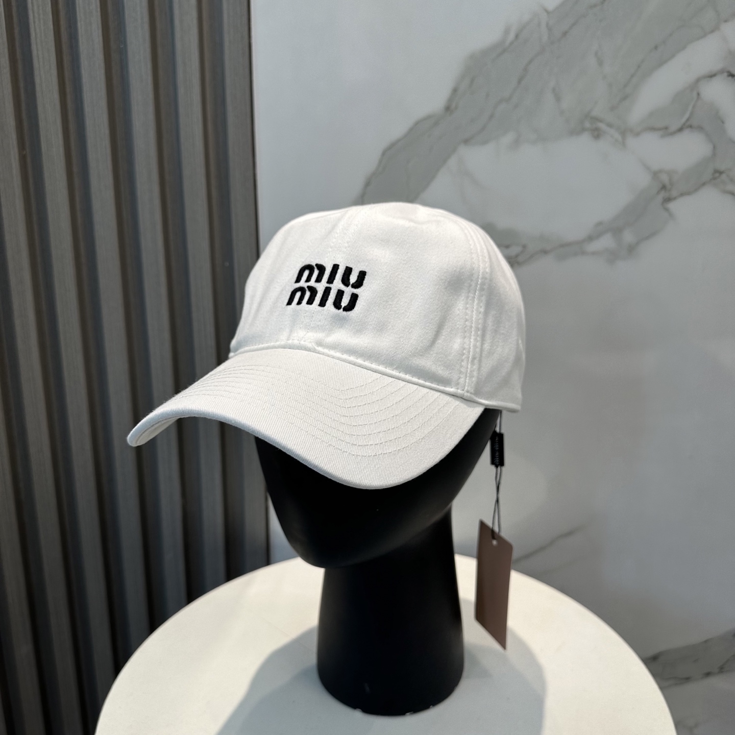 TOP Miu Miu Baseball Cap - 7 Colors