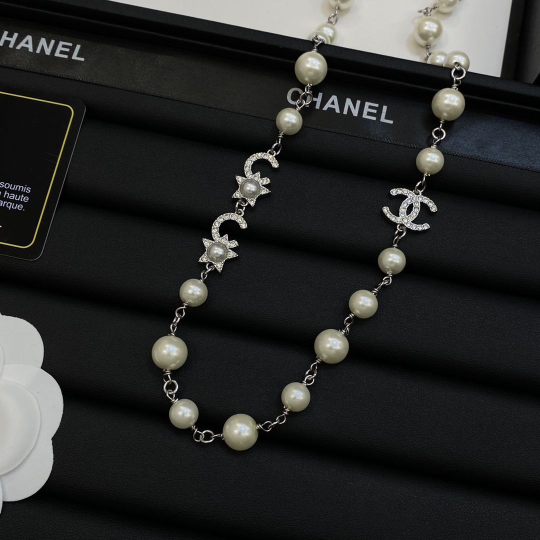 TOP CHANEL Necklace with Pearl and Stars&Moon - Silver