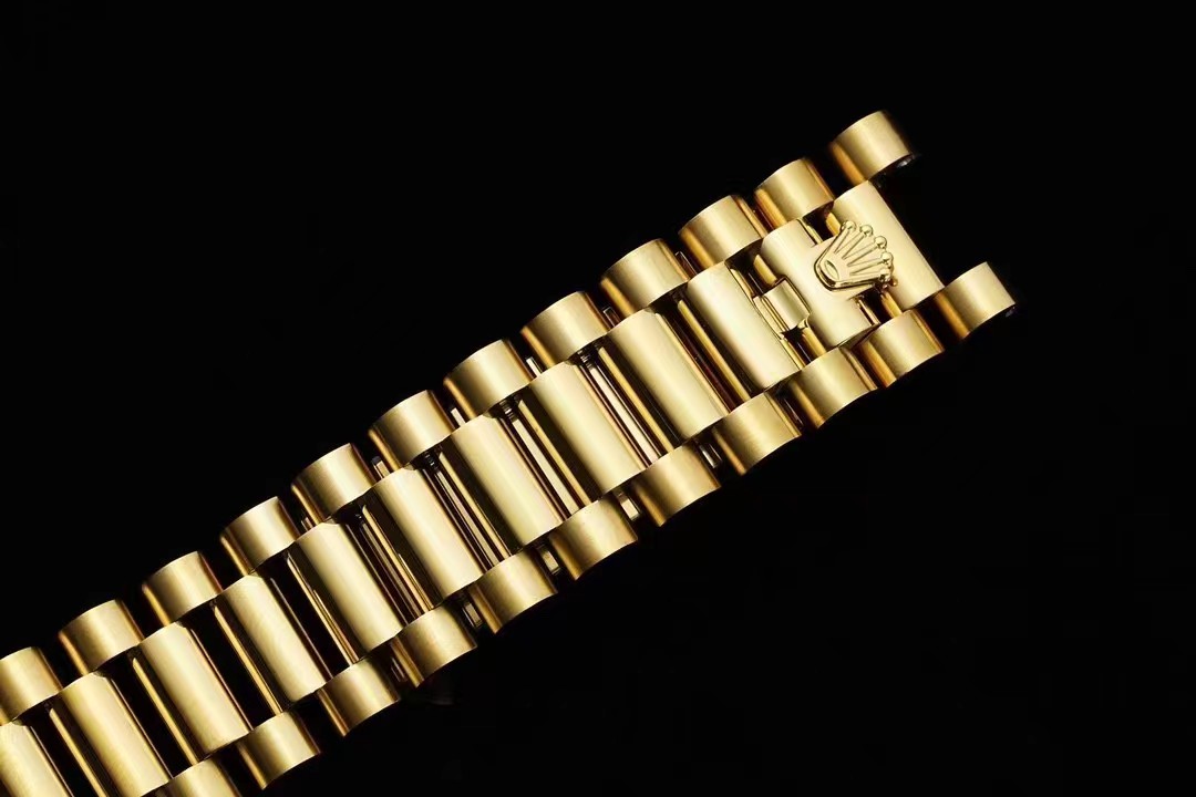 TOP ROLEX Rolex Watch 36mm - Gold