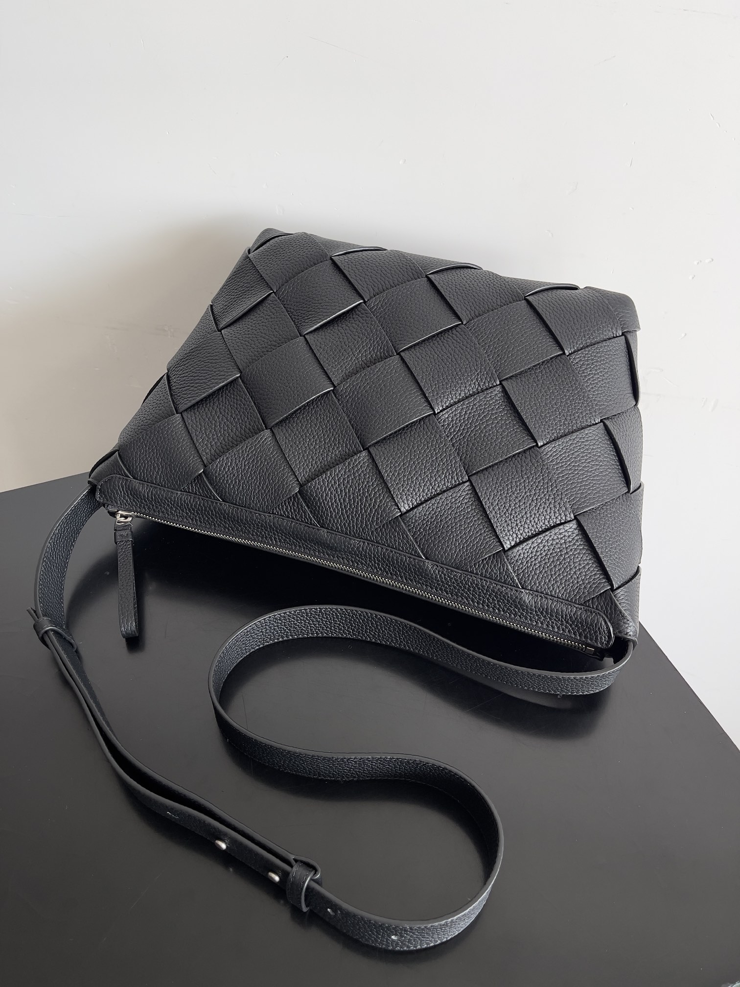 TOP Bottega Veneta BV Woven Diago Hobo Bag 39x24x16cm - Black