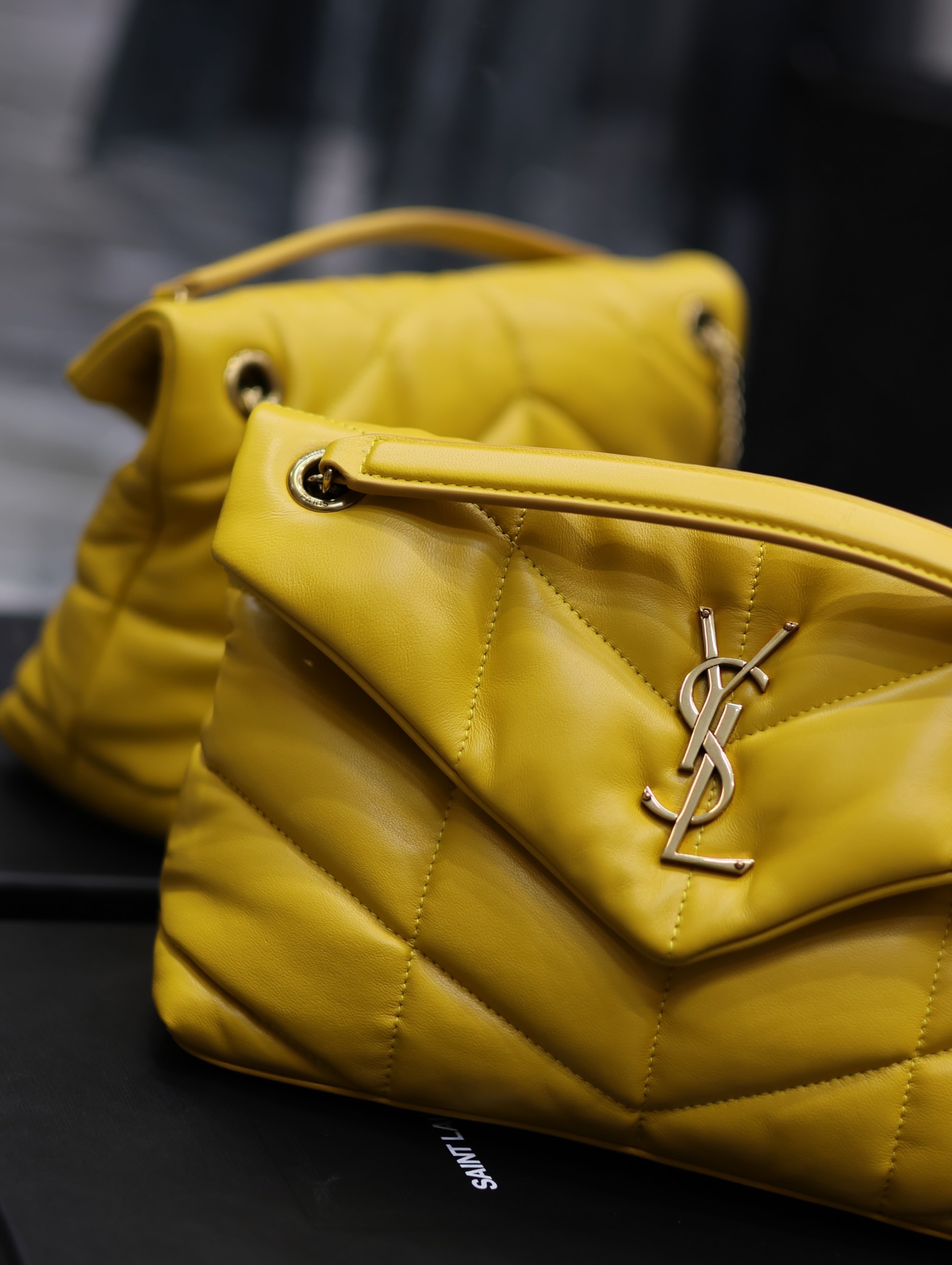 TOP Yves Saint Laurent YSL LouLou Bags Medium - Yellow