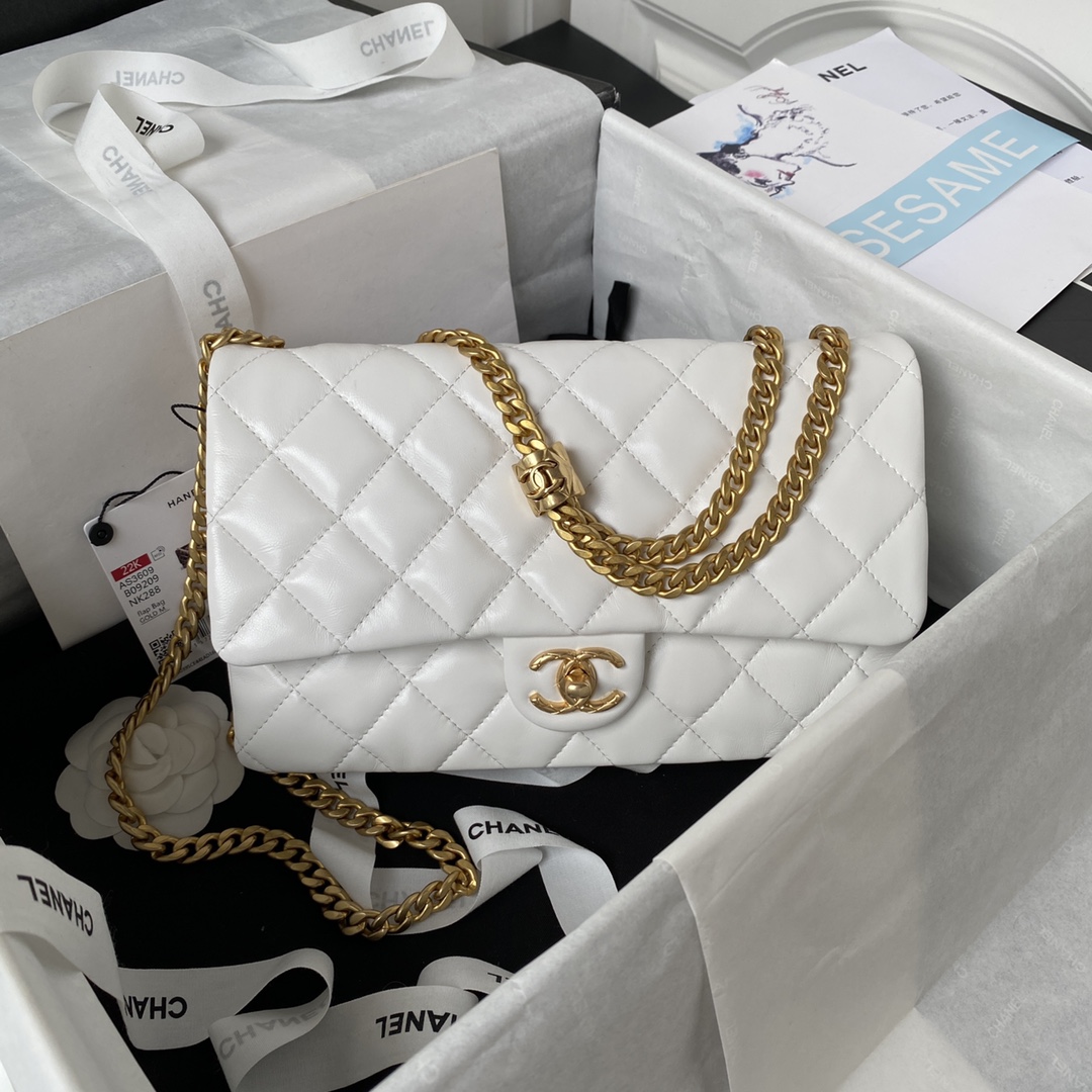 TOP CHANEL Gold Beads Flap Bag 16x25x10 cm - White & Red GHW