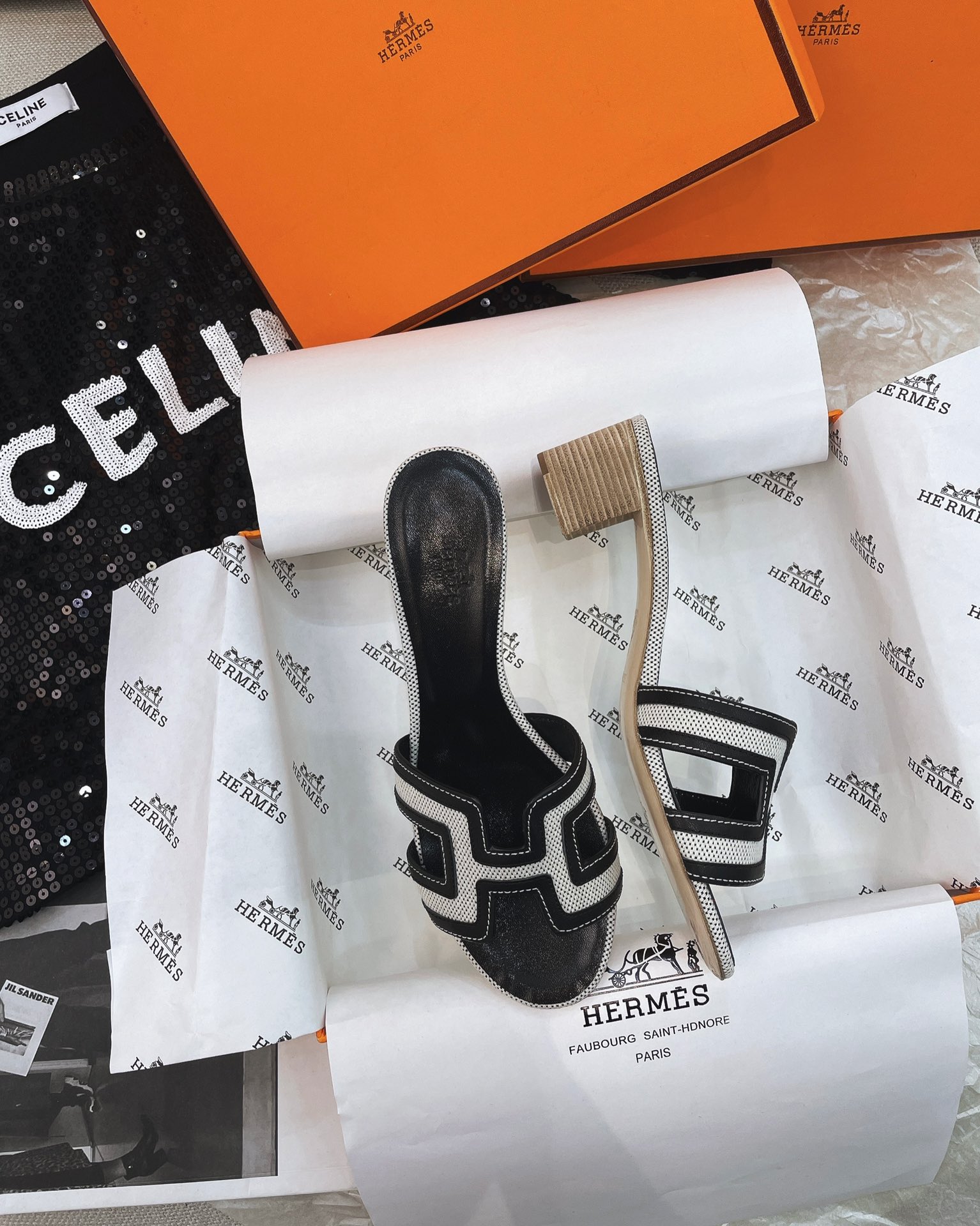 TOP HERMES Oasis Series Mid Heel Sandals - 4 Colors