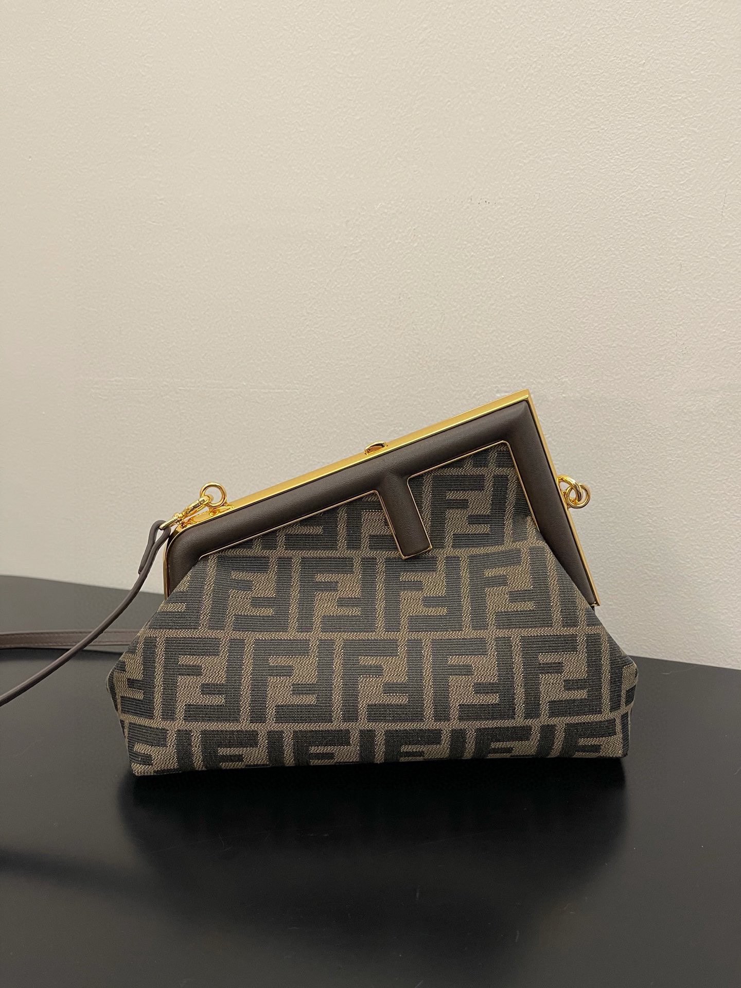 TOP FENDI FENDI First Yunduo Presbyopia Fabric Medium Size Bag