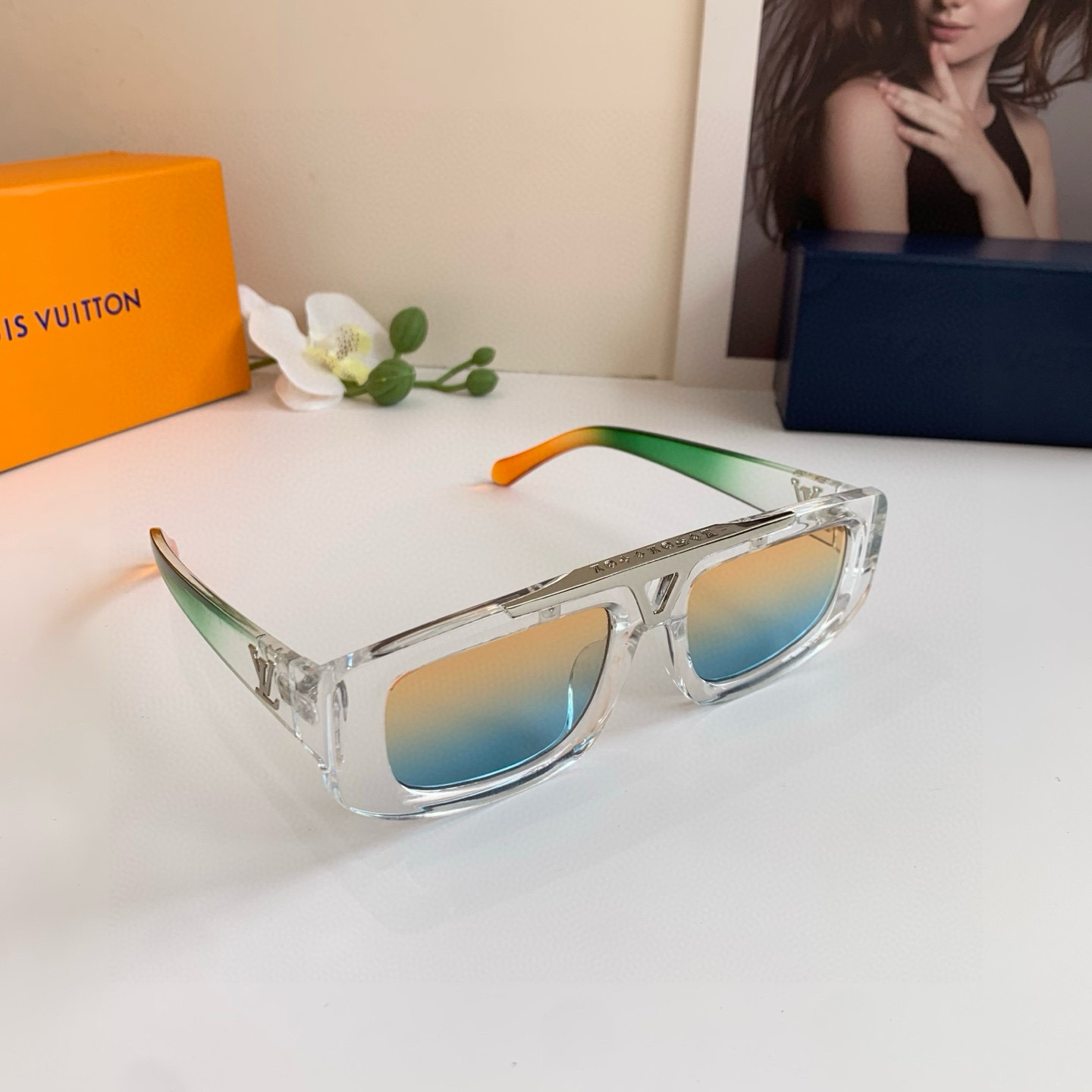 TOP Louis Vuitton LV Sunglasses - 4 Colors