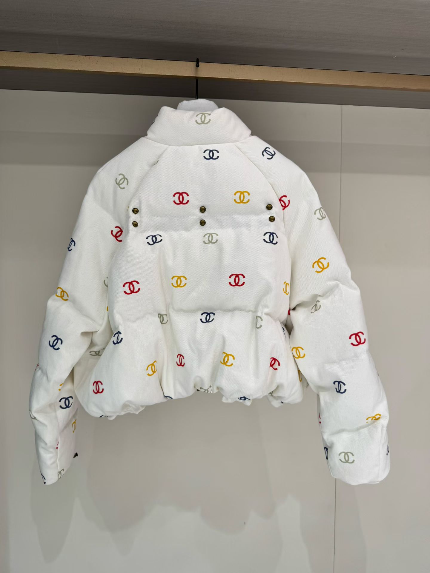 TOP CHANEL Down Jacket - White