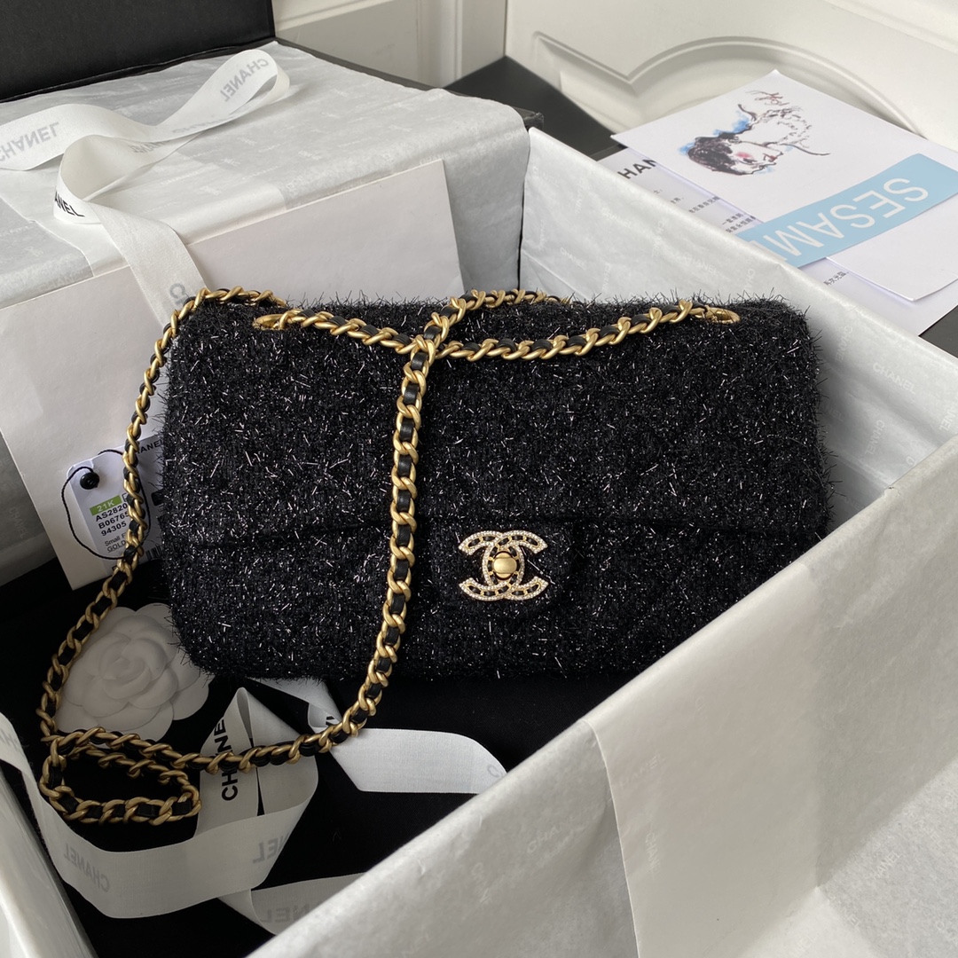 TOP CHANEL Classic Flap Bag Medium 25.5cm - GHW - Black