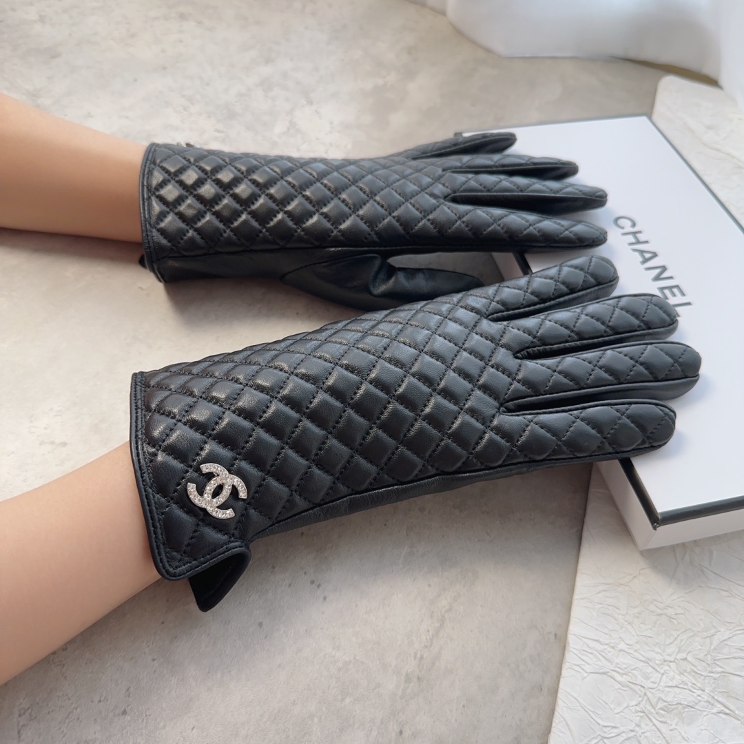 TOP CHANEL  New Women's Gloves First Grade Sheepskin - Black