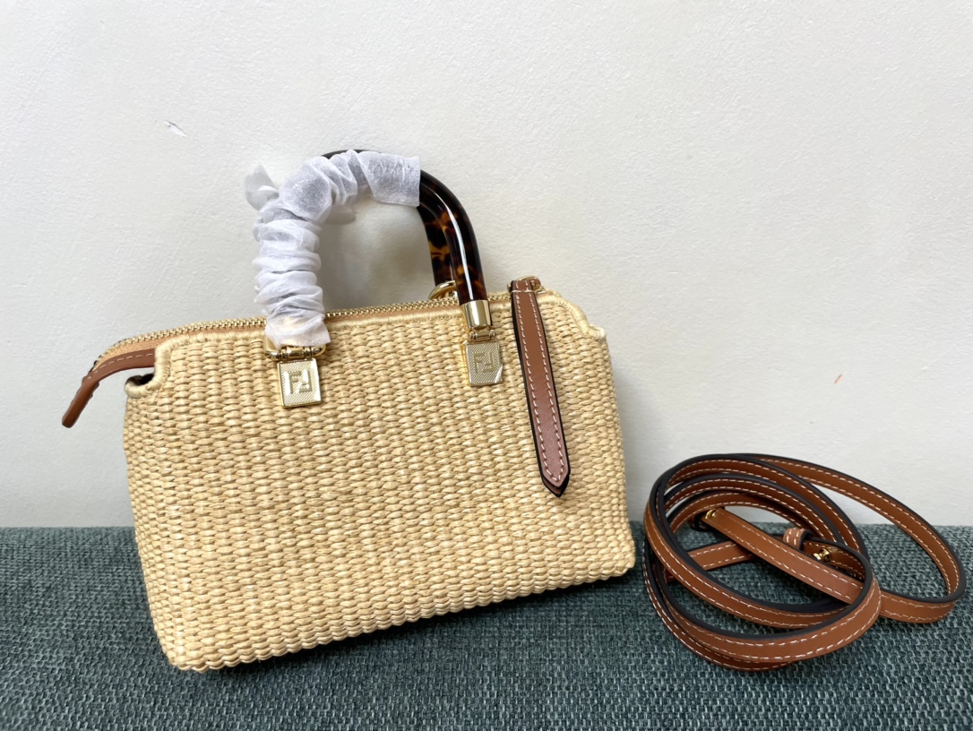 TOP FENDI Straw Mini ByThe WayBoston Bags