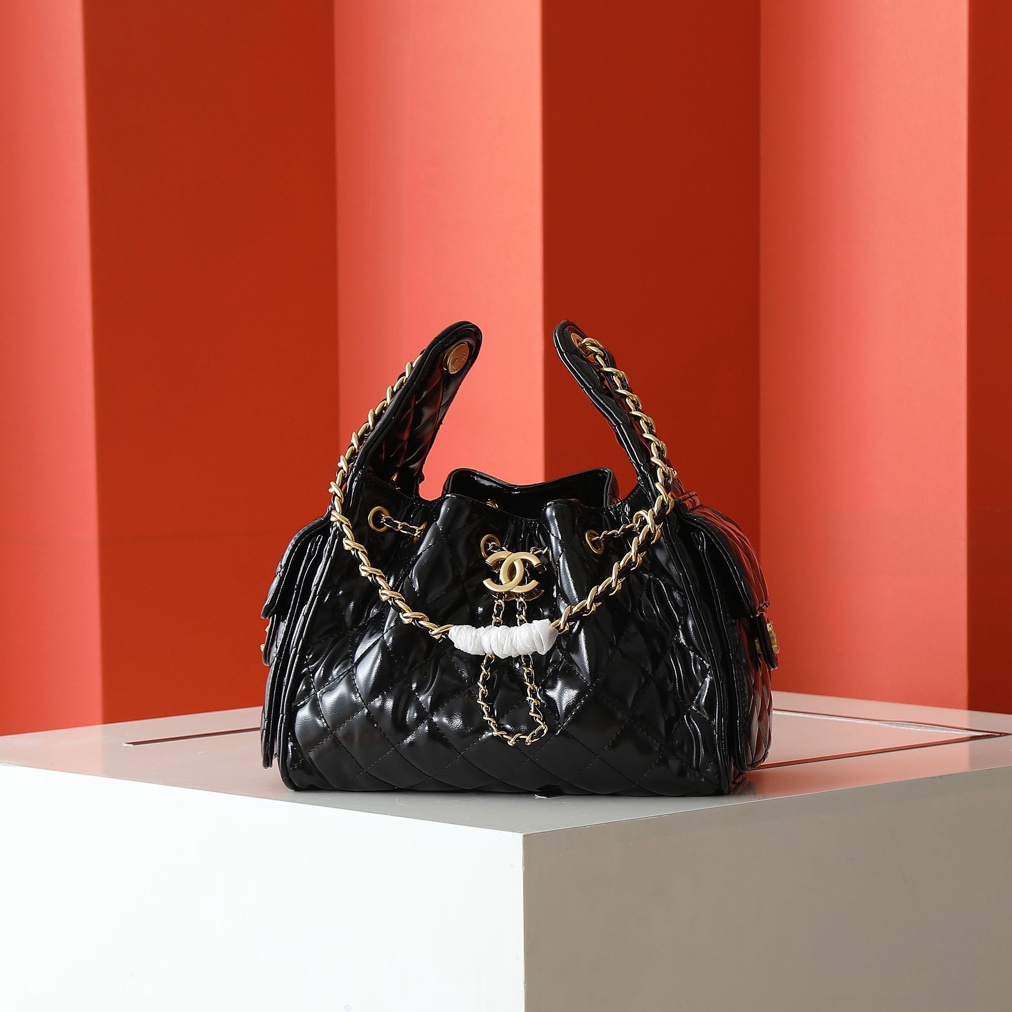 CHANEL 25 Handbag Patent leather & Gold-Tone Metal (Replica)