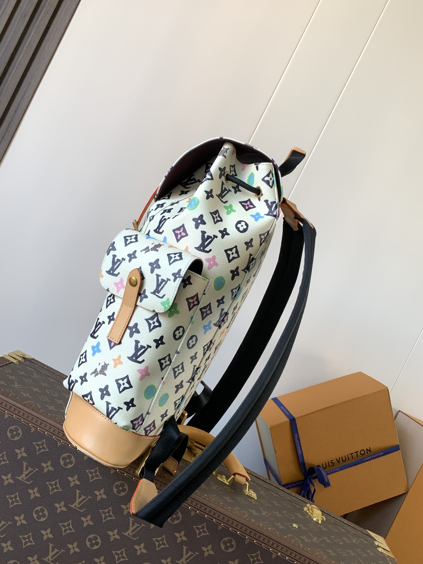 TOP Louis Vuitton LV Louis Vuitton x Tyler the Creator Christopher MM Backpack  41.0 x 48.0 x 13.0 cm - White
