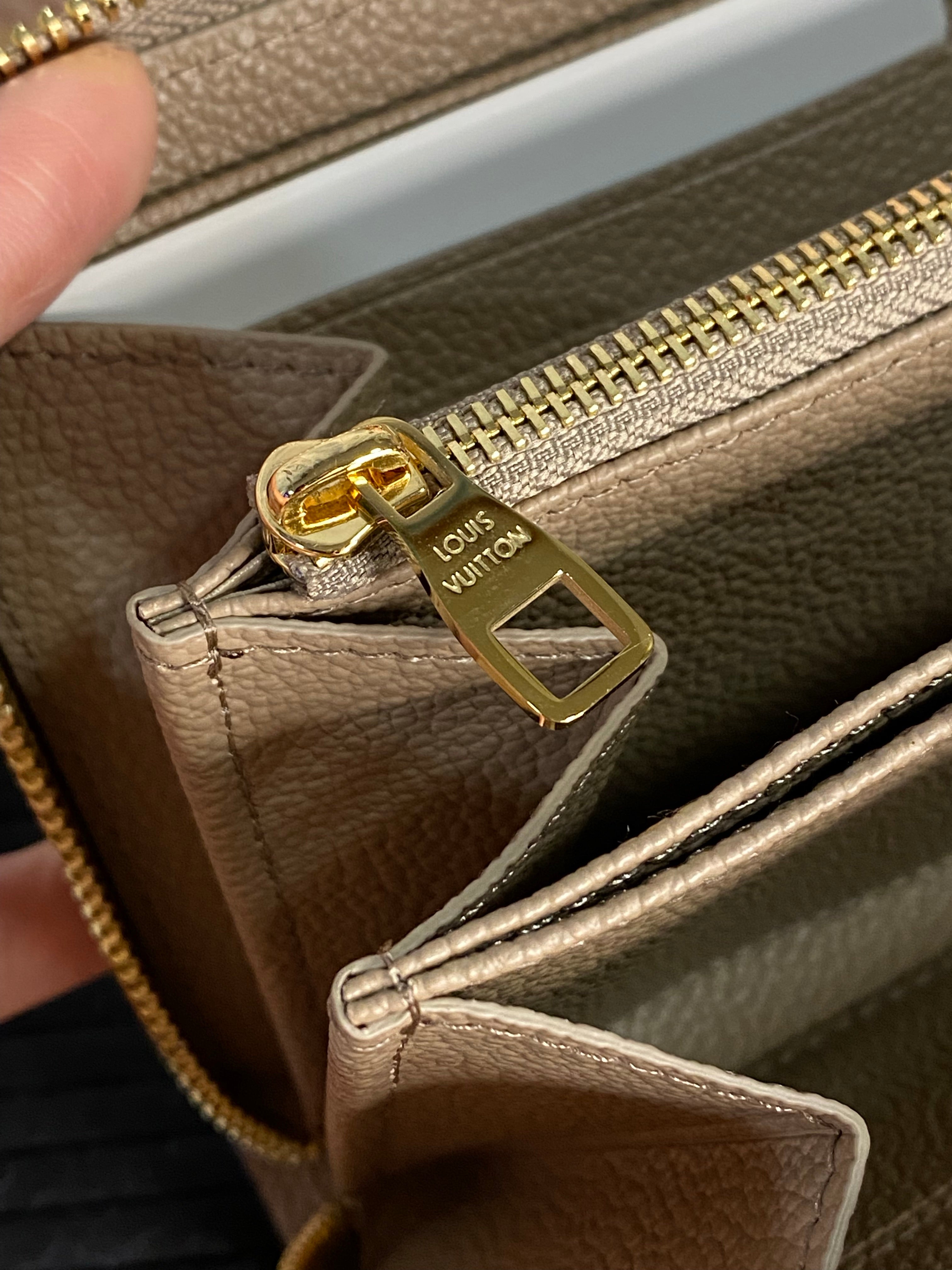 TOP Louis Vuitton LV LV Zippy Wallet Empreinte - Turtle Dove