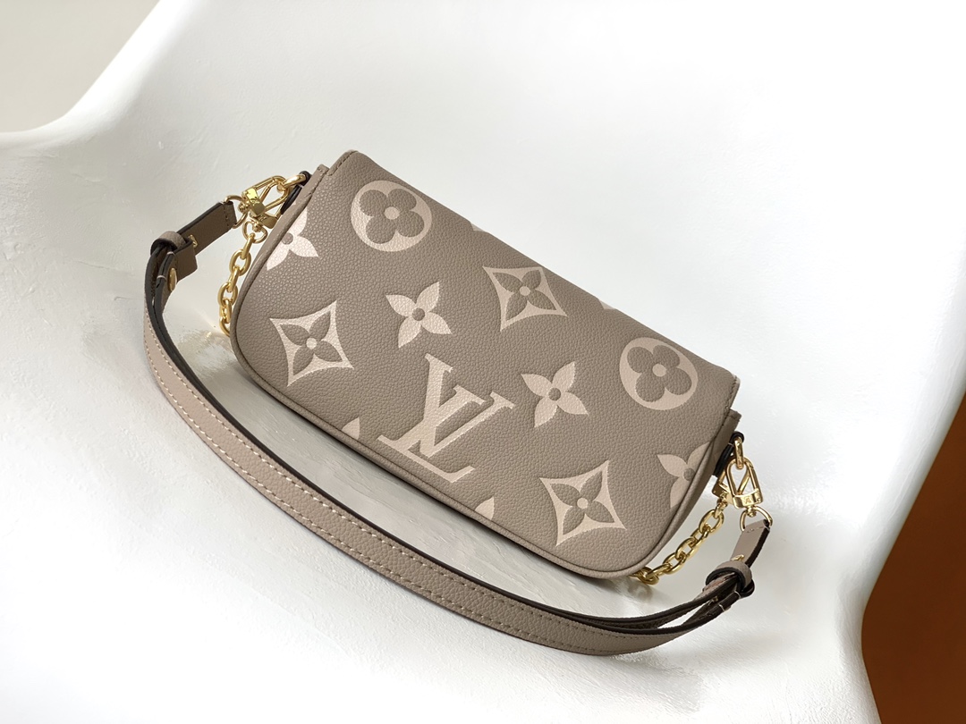 TOP Louis Vuitton LV  Monogram Empreinte Embossed Grained Calfskin Wallet - Brown