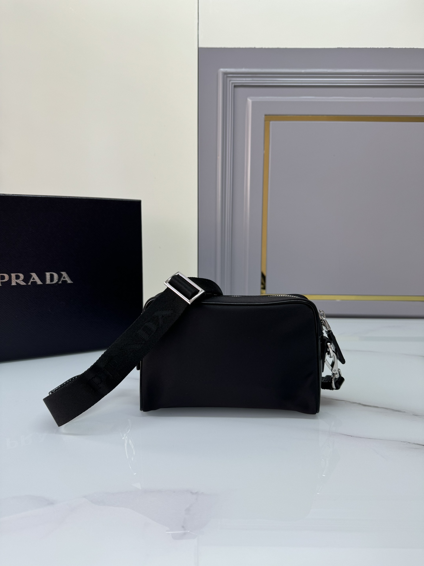 TOP PRADA Shoulder Bag Re-Nylon and Glossy Leather 18x11.5x5cm - Black