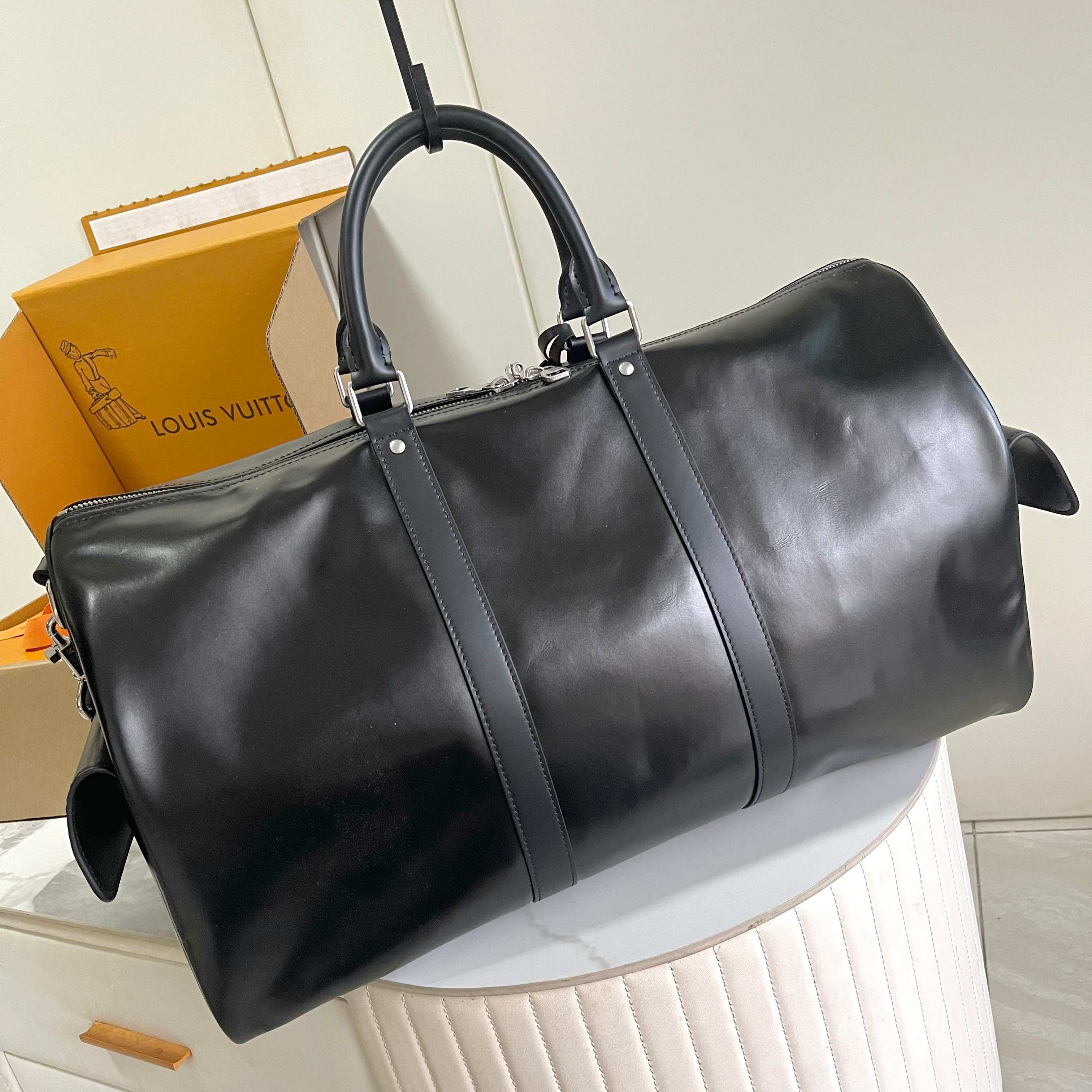 TOP Louis Vuitton LV Keepall Cargo Bandoulière 50 Bag 23 x 29 x 52cm - Black