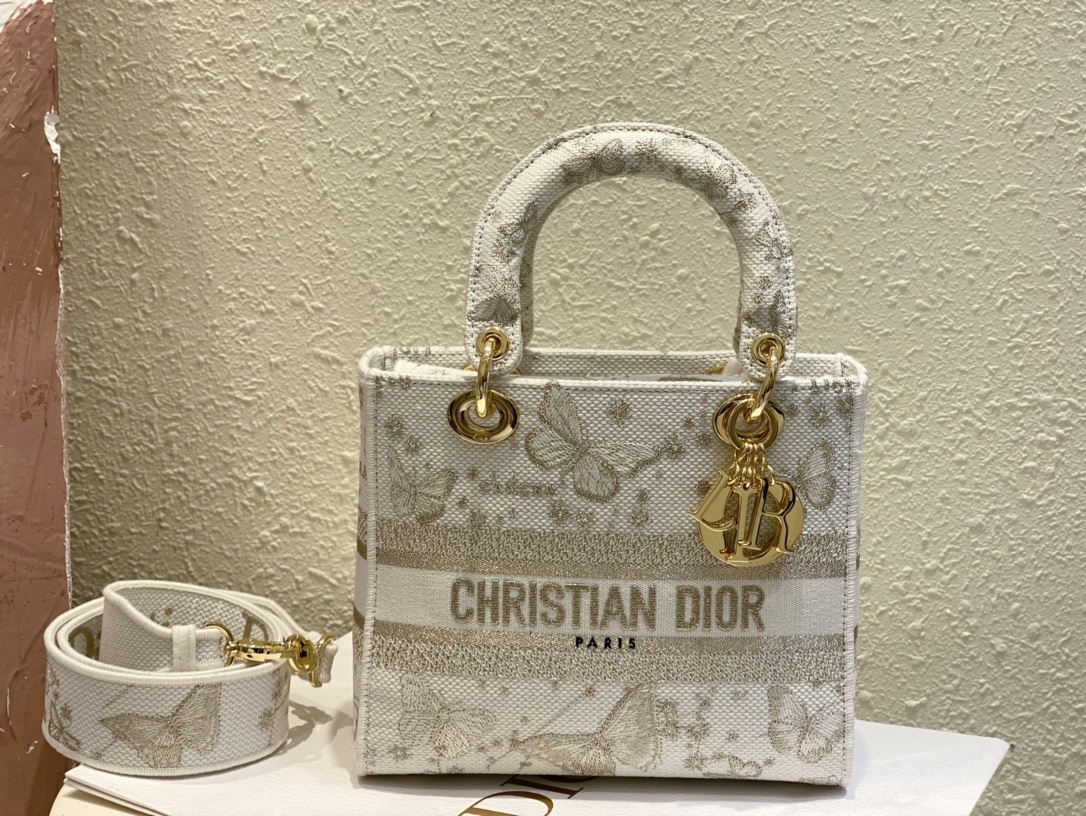 TOP Christian Dior Butterfly Zodiac Pattern Embroidery Bag - 24x20x11cm