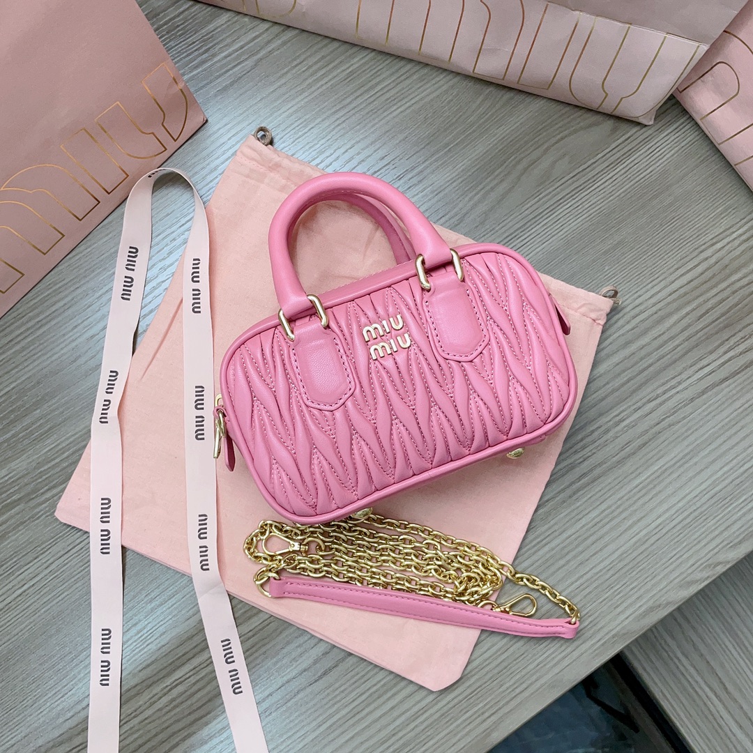 TOP Miu Miu Lambskin Too Pretty Bowling Handbag 17 x 10.5 x 5 cm - 3 Color