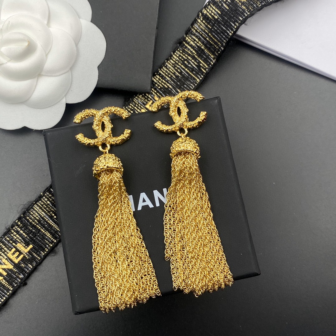 TOP CHANEL Earrings - Gold