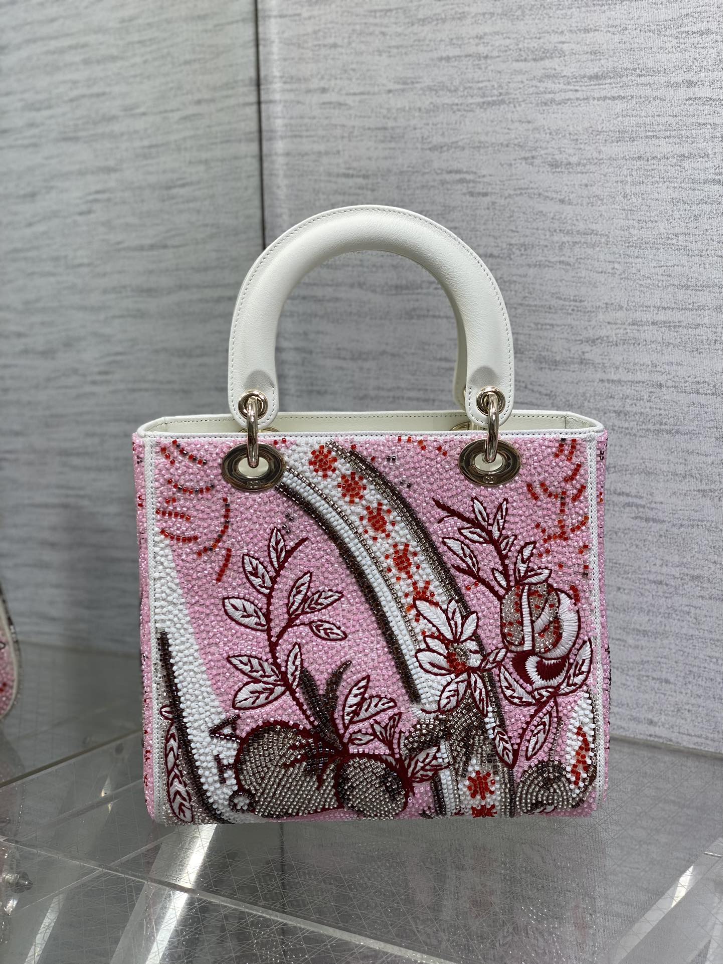 TOP Christian Dior Medium Lady Dior Bag 24x20x11cm Embroidered Flower Beads