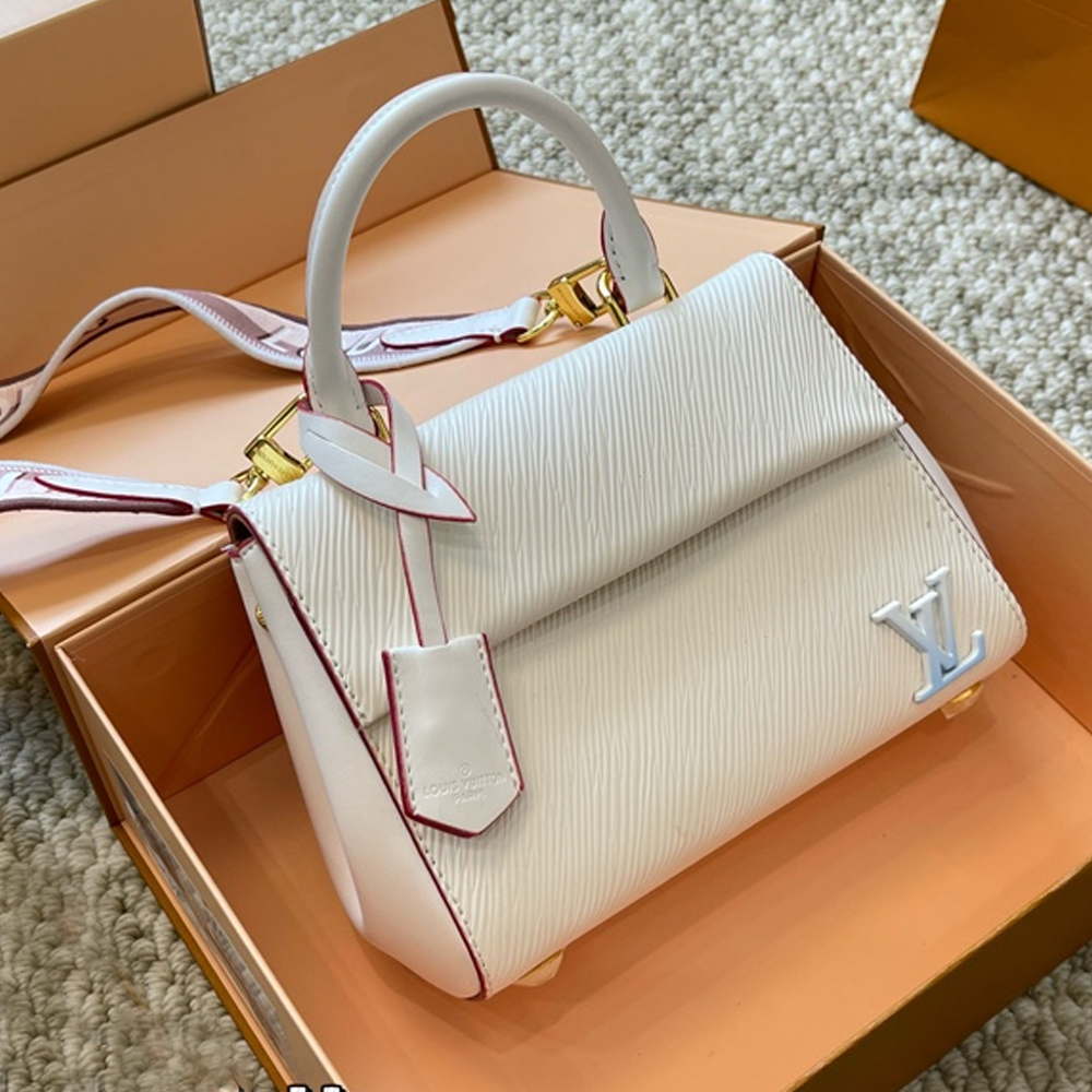 Louis Vuitton LV  Cluny Grained Leather Shoulder Handbag (Replica)