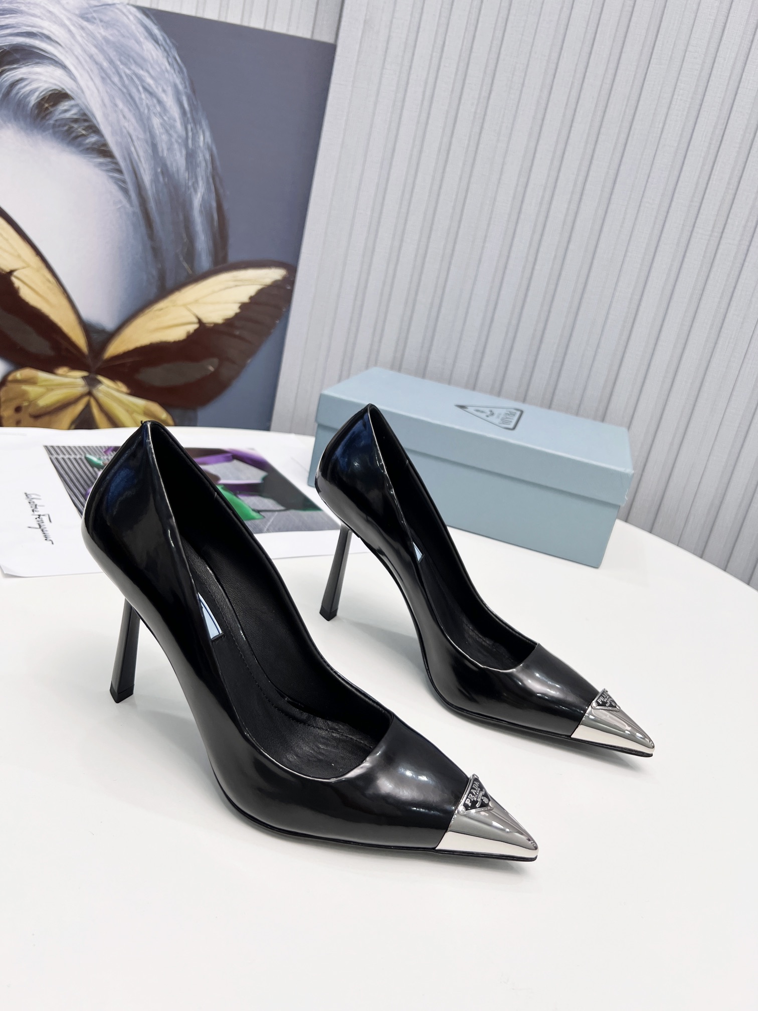 TOP PRADA Triangle Logo High Heel - Black