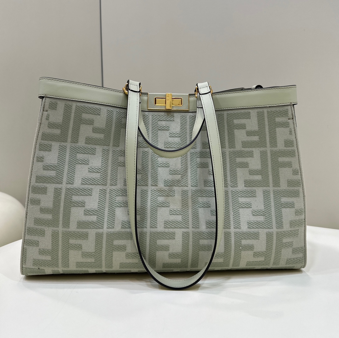TOP FENDI FENDI D-Lite Large Bag - Light Green