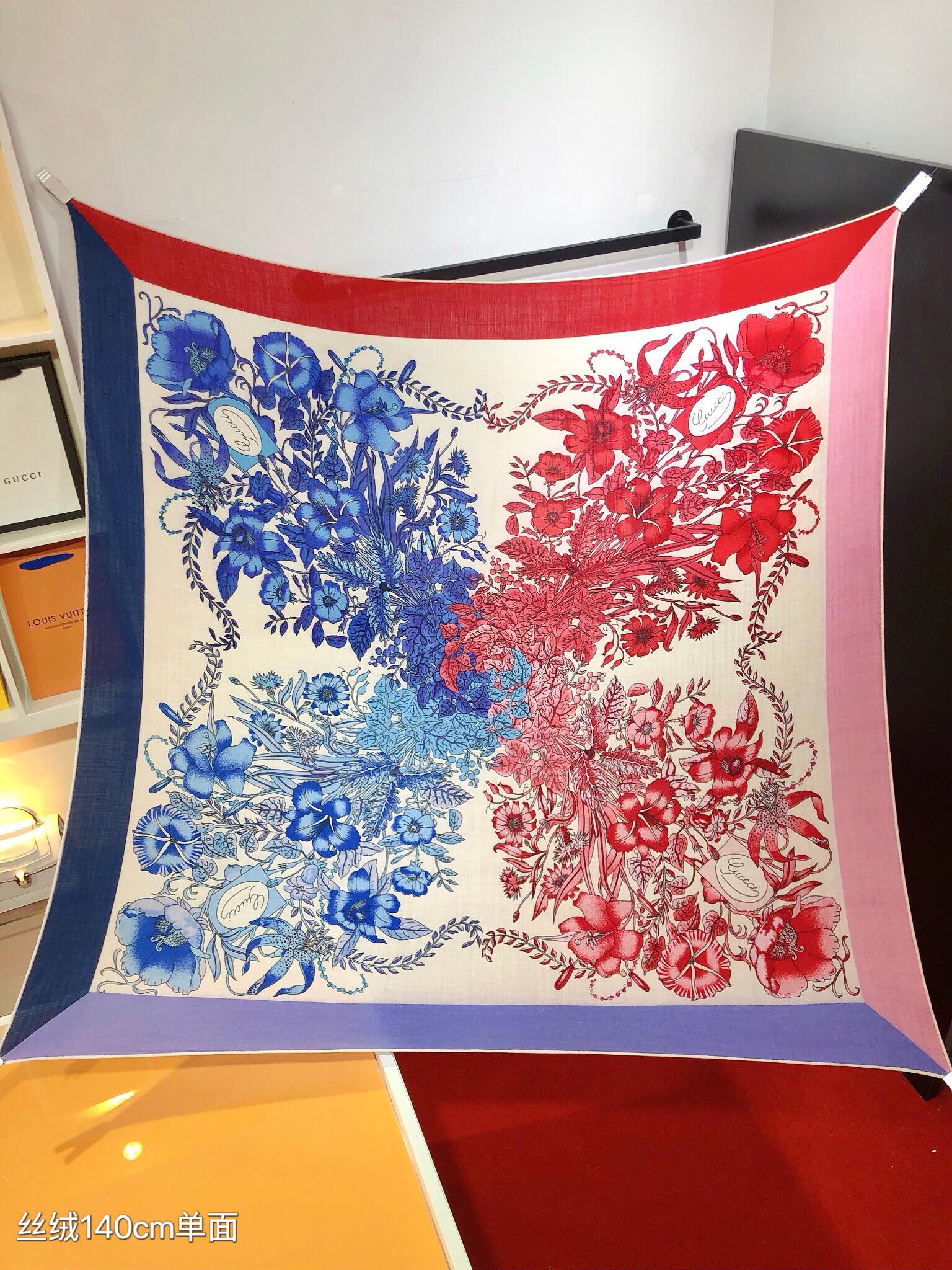 TOP GUCCI Florial Square Scarf 140 x 140 cm - 3 Colors