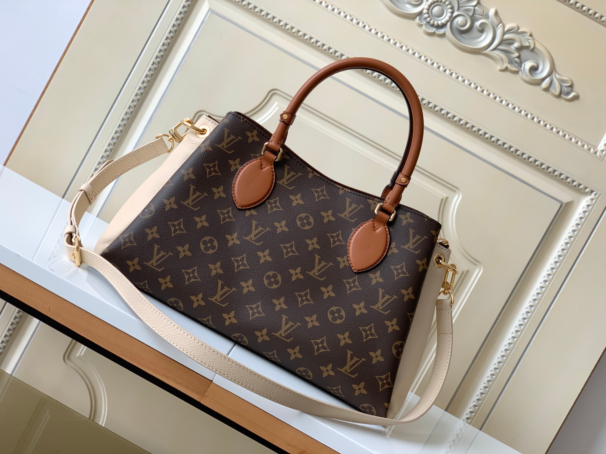 TOP Louis Vuitton LV Opéra Patchwork Monogram Bag 36 x 22 x 18 cm- Black&White
