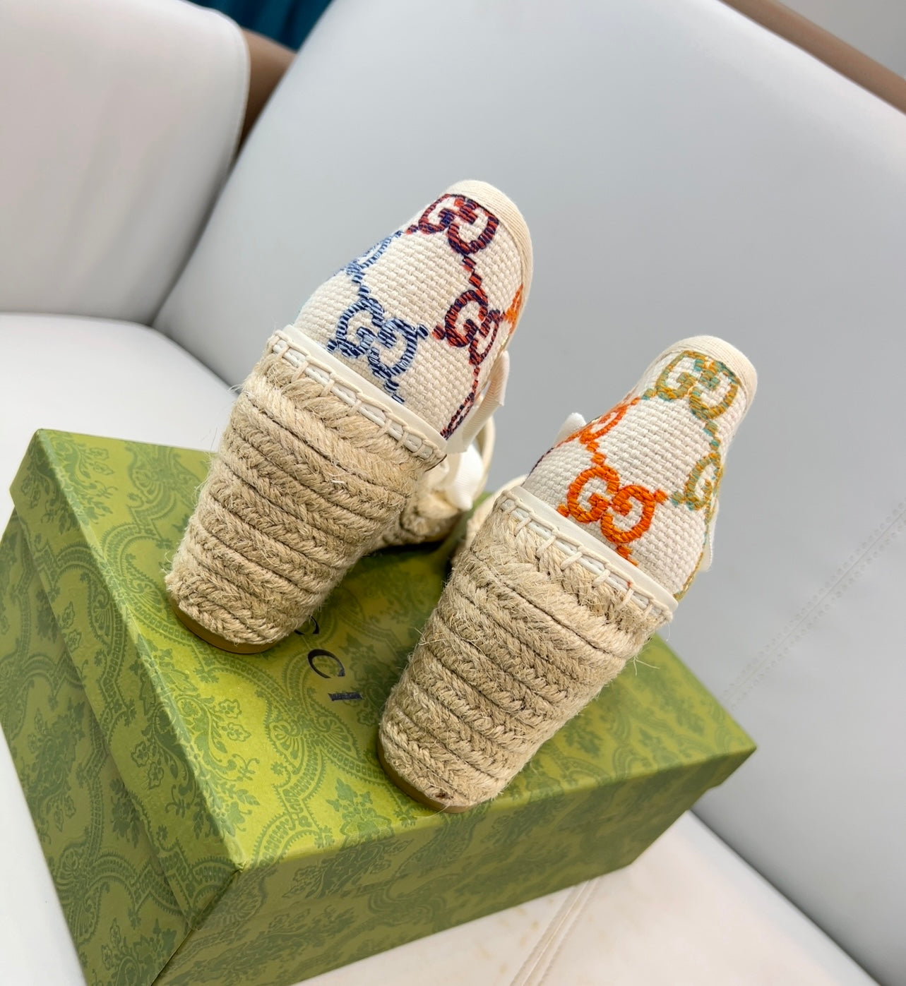 TOP GUCCI G*G Platform Espadrilles Samdals - Multi Color