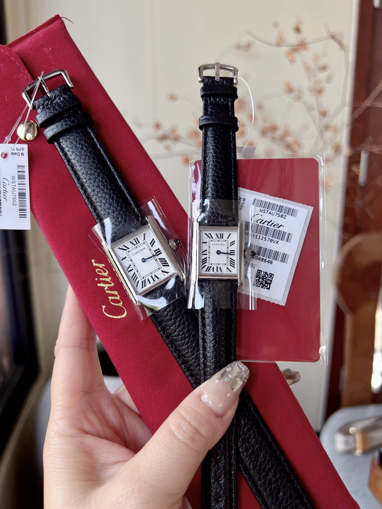 TOP Cartier Tank Must Watch - 2 Sizes