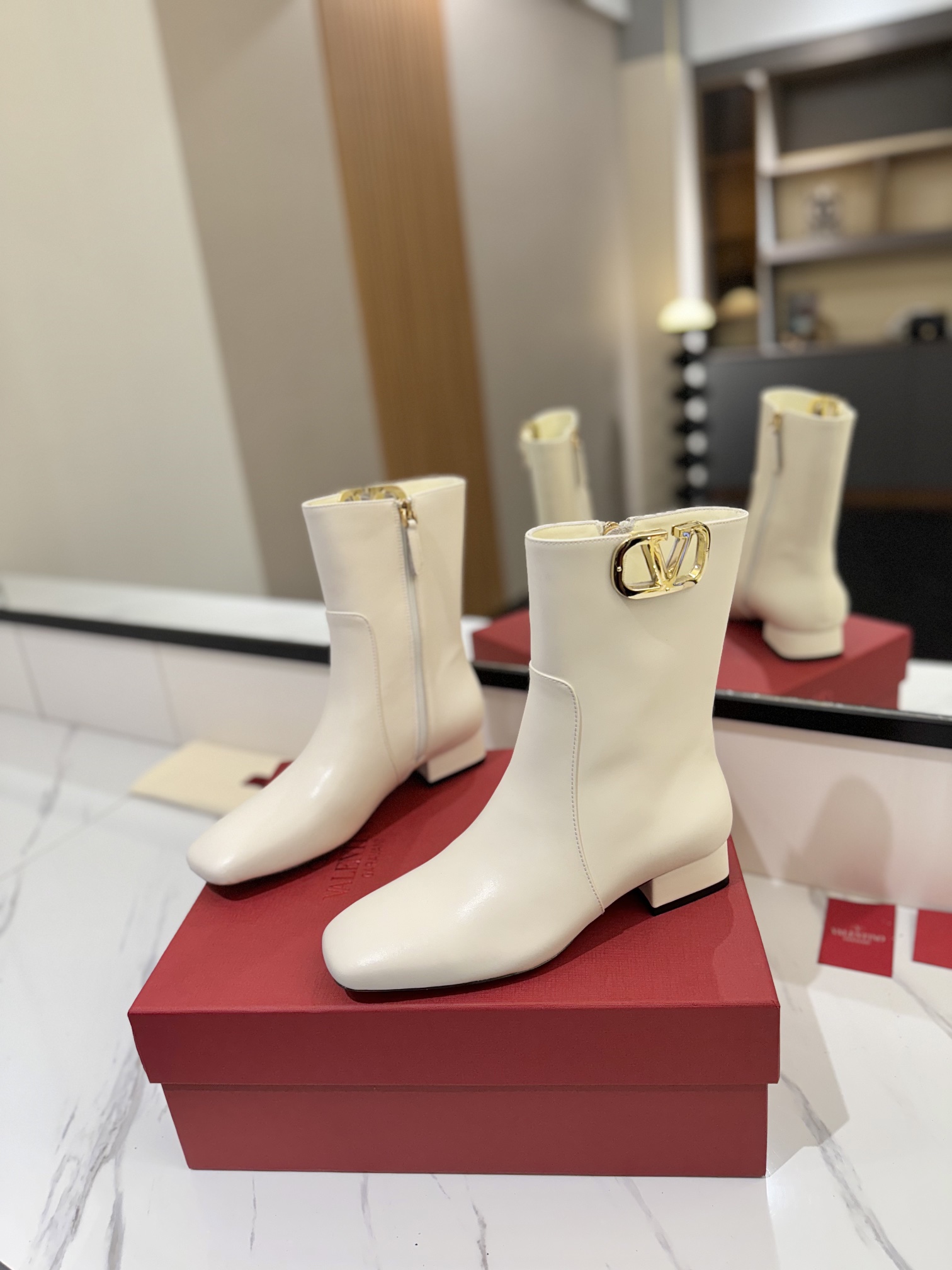 TOP VALENTINO GARAVANI VLOGO TYPE ROSSO Low Heel Boots - 4 Color