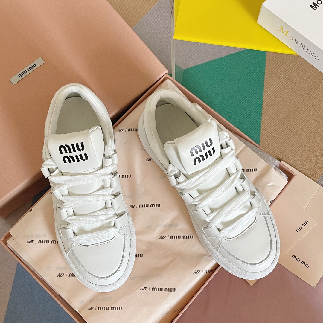 TOP Miu Miu Vintage Shoes Casual Sneakers
