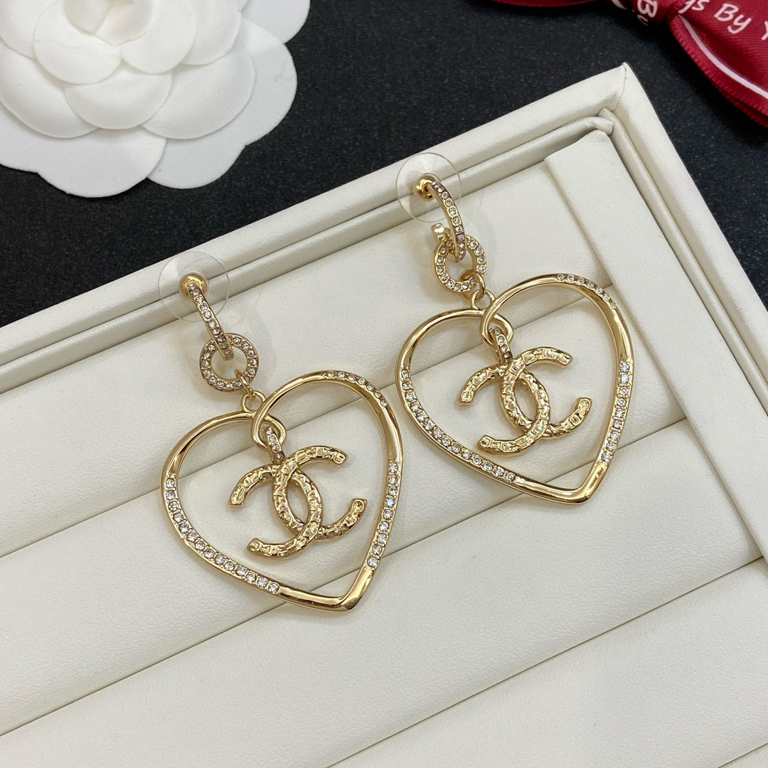 TOP CHANEL Earrings - Collection