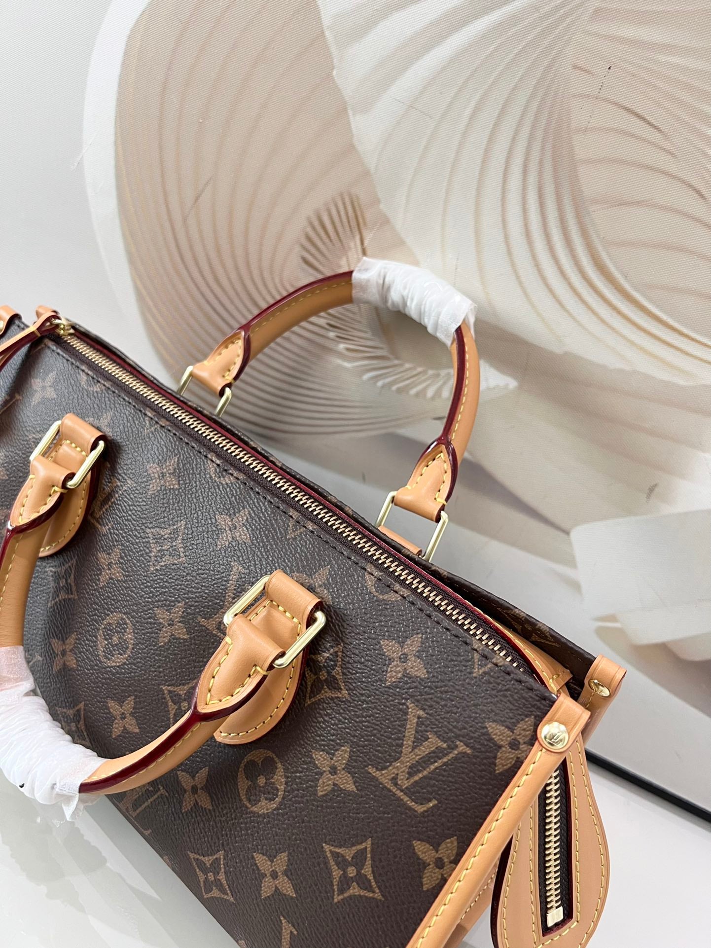 TOP Louis Vuitton LV L*V Popincourt Monogram Top Handle Bag 20.0 x 20.0 x 13.0 cm-Brown