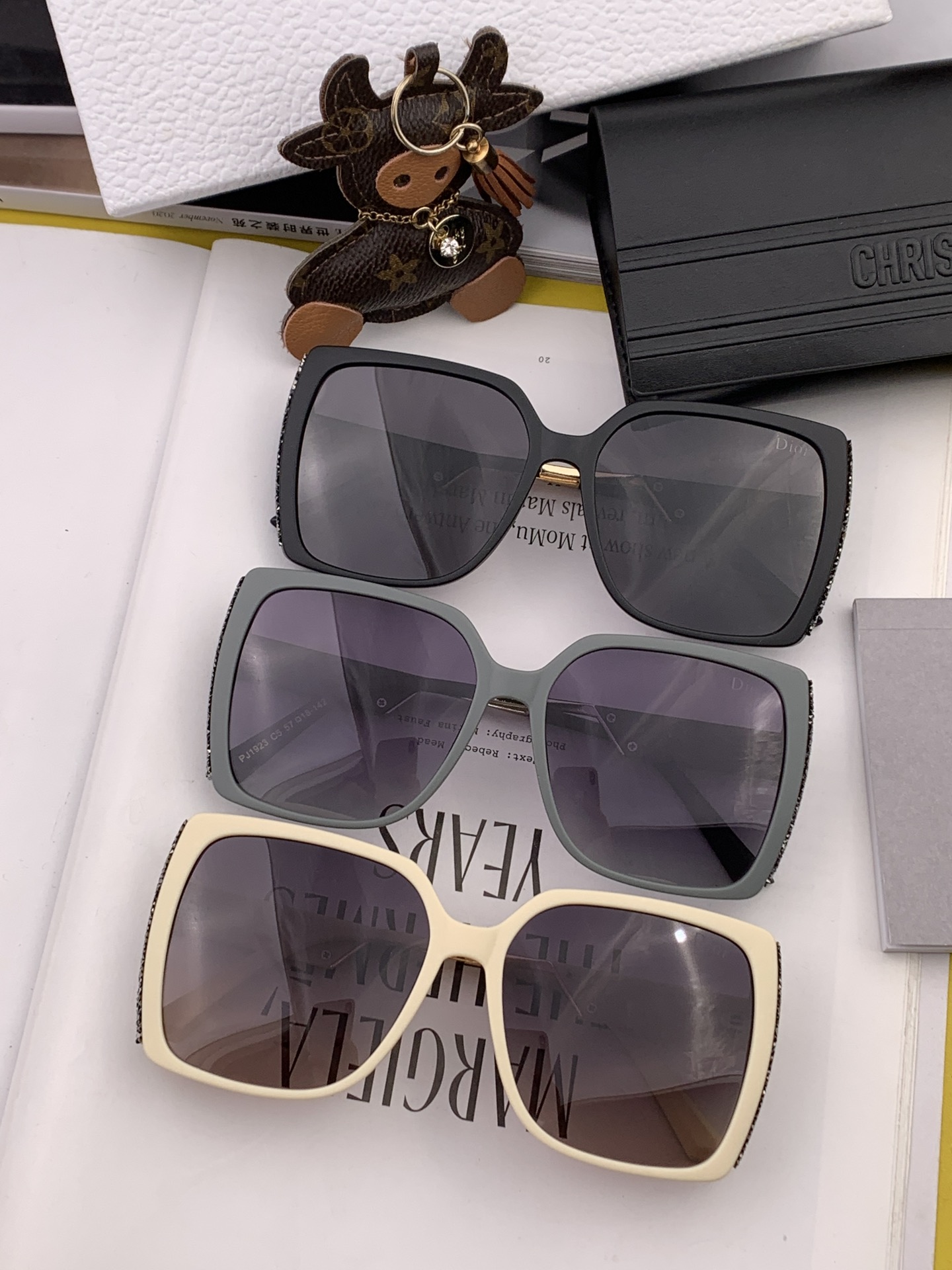 TOP Christian Dior Sunglasses  - 3 Color