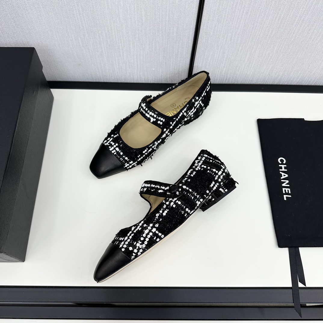 TOP CHANEL Flat Shoes - 8 Color